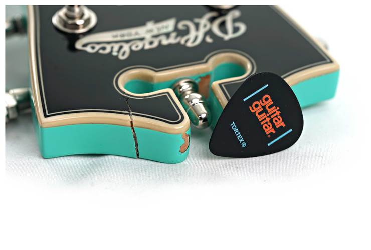 D'Angelico Premier DC Surf Green (Ex-Demo) #WN2407500 D'Angelico Premier DC Surf Green (Ex-Demo) #WN2407500