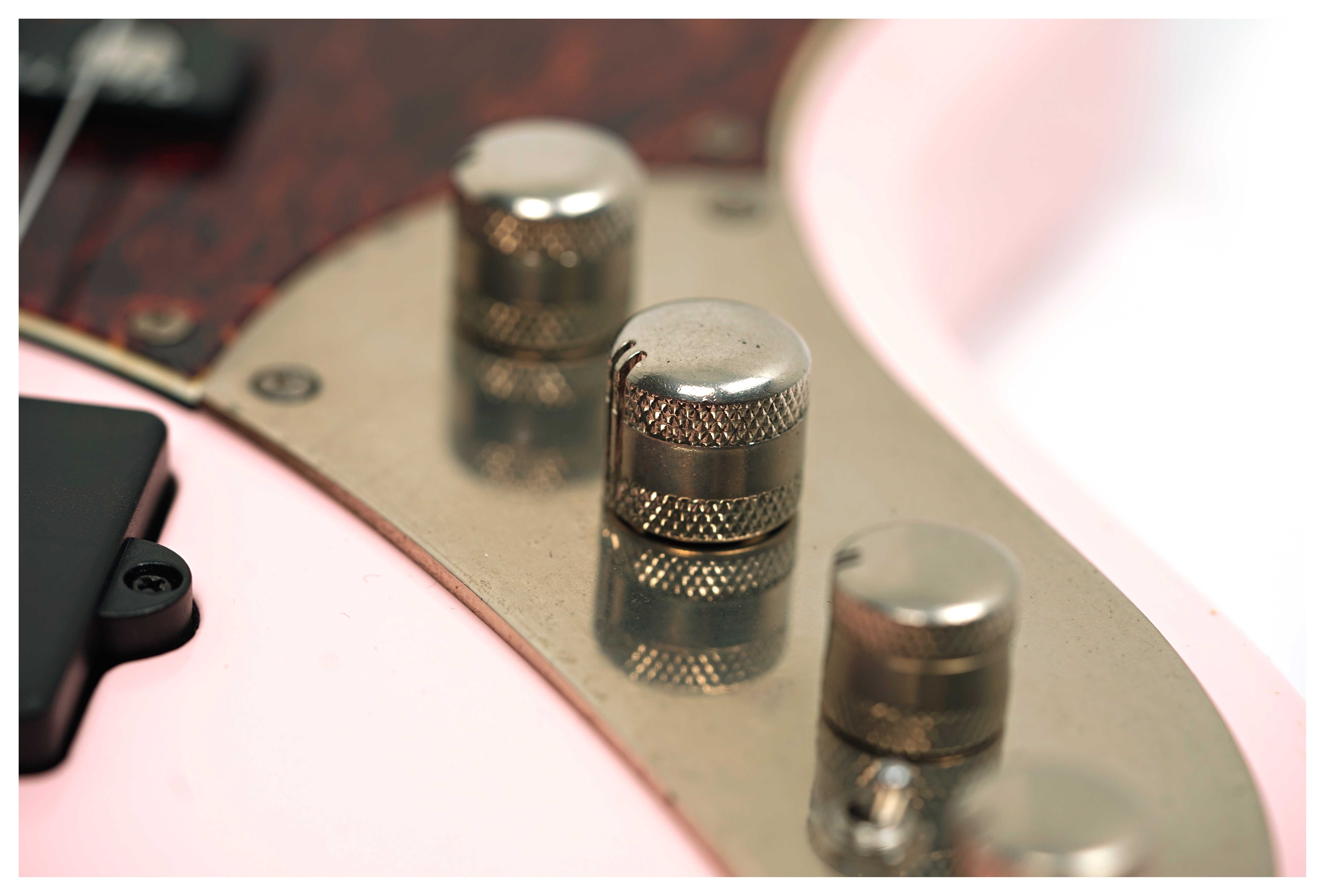 Sandberg California TM 5 String Hardcore Aged Shell Pink #46982