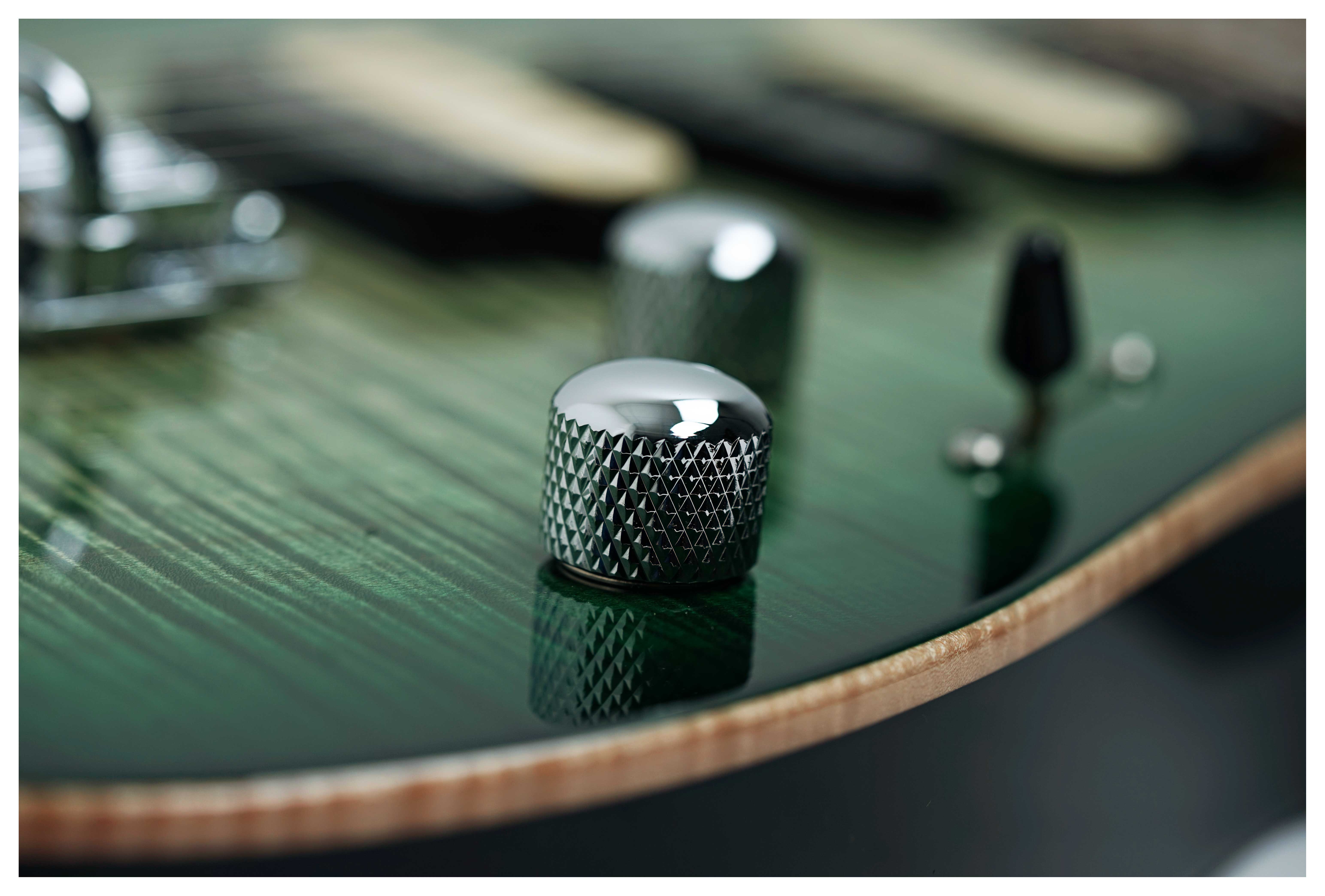 Suhr Modern Plus Trans Green Burst Pau Ferro Fingerboard guitarguitar dealer select #92009