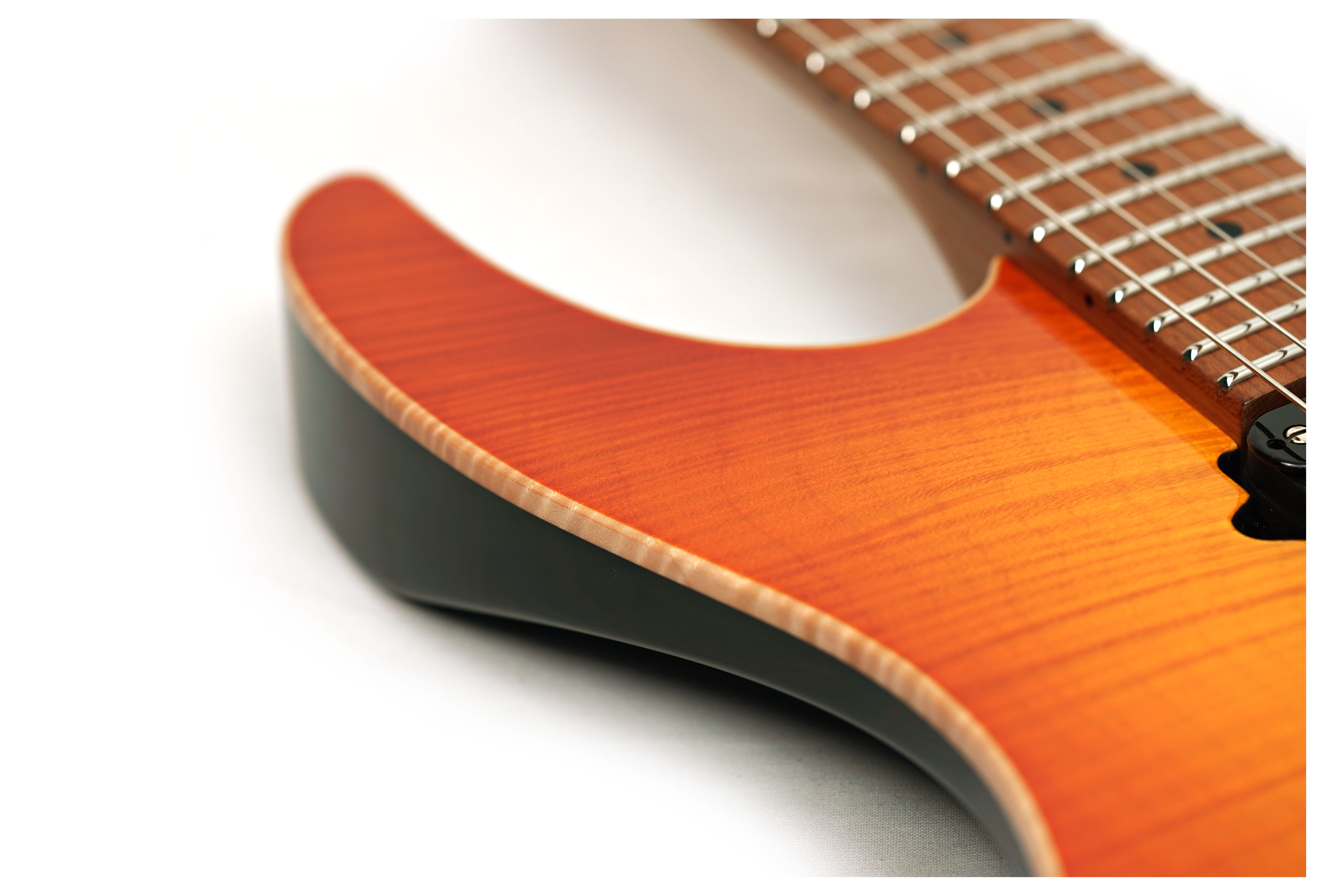 Suhr Modern Plus Suhr Burst Maple Fingerboard guitarguitar Select #91998