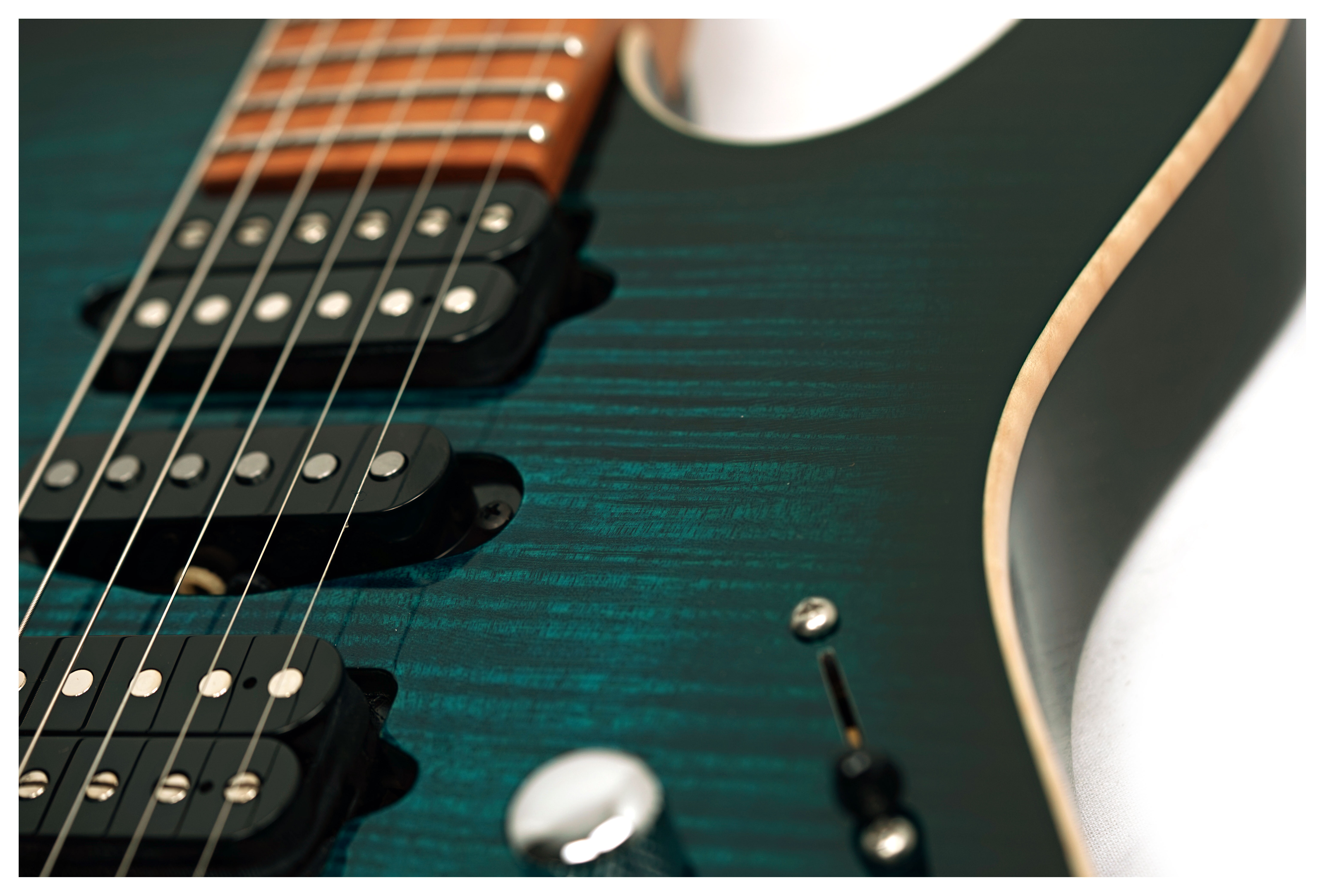 Suhr Modern Plus Trans Teal Burst Maple Fingerboard guitarguitar Select  #92015