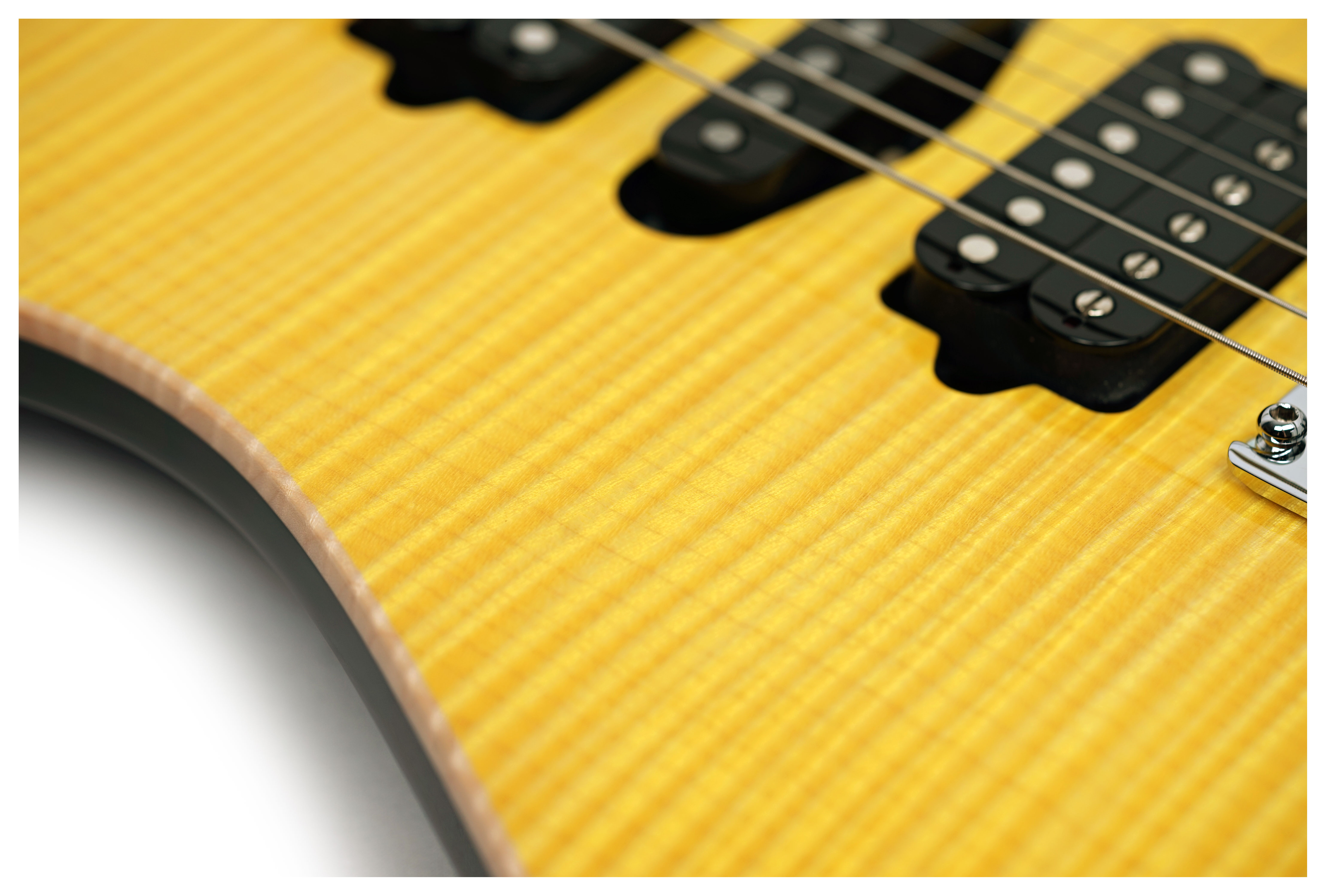 Suhr Modern Plus Trans Lemon Yellow Maple Fingerboard guitarguitar Select #92019