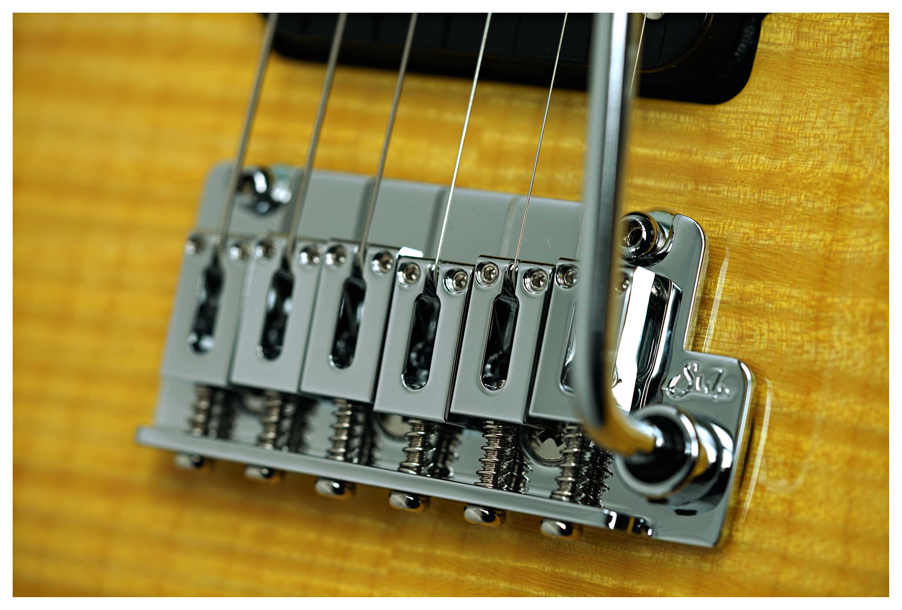 Suhr Modern Plus Trans Lemon Yellow Maple Fingerboard guitarguitar dealer select #92020