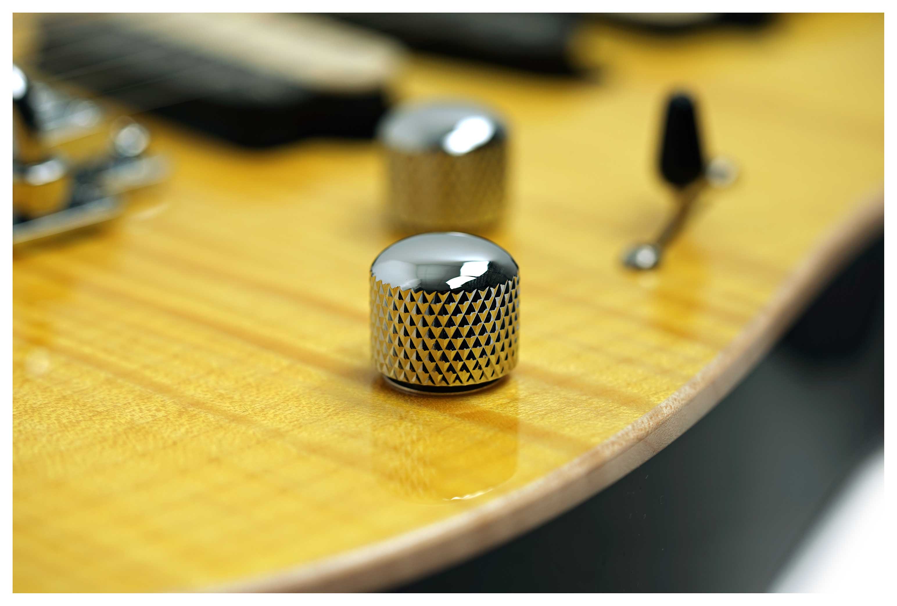 Suhr Modern Plus Trans Lemon Yellow Pau Ferro Fingerboard guitarguitar dealer select #92017
