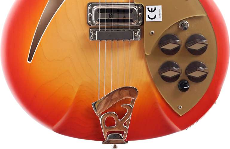 Rickenbacker Limited Edition 360 Satin Autumnglo with Gold Scratchplate Rickenbacker Limited Edition 360 Satin Autumnglo with Gold Scratchplate