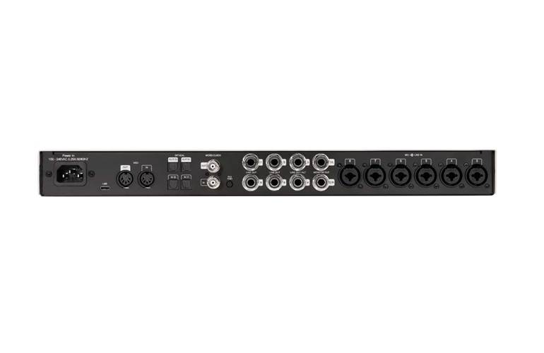 Universal Audio VOLT 876 24 In 28 Out USB 2 Audio Interface (MAC/WIN) Universal Audio VOLT 876 24 In 28 Out USB 2 Audio Interface (MAC/WIN)