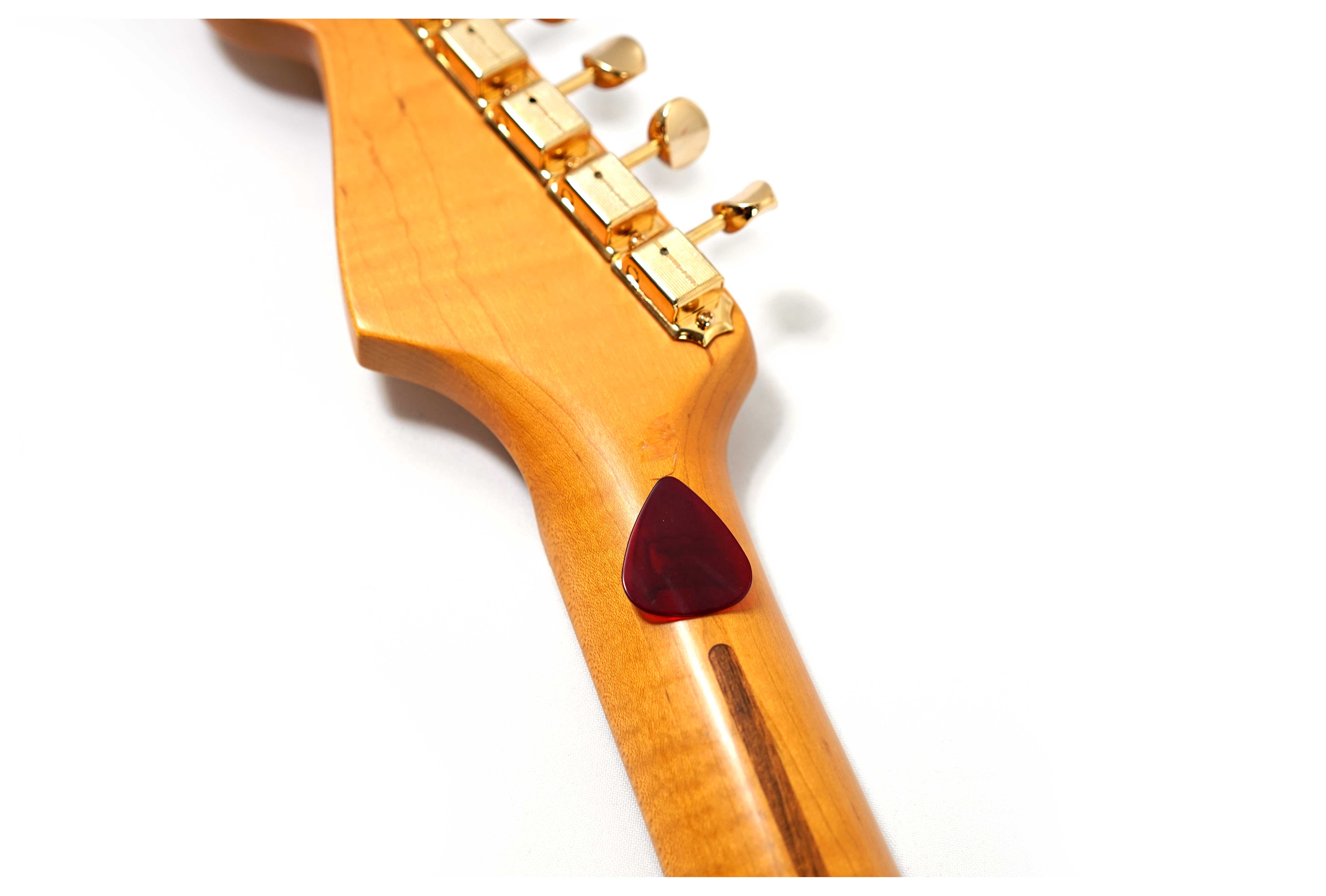 Fender Limited Edition American Vintage II 1957 Stratocaster Flame Maple Fingerboard White Blonde (Ex-Demo) #V2557809