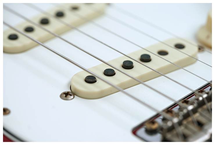 Fender Custom Shop 1964 Fat Stratocaster Journeyman Relic Aged Dakota Red #L11694 Fender Custom Shop 1964 Fat Stratocaster Journeyman Relic Aged Dakota Red #L11694