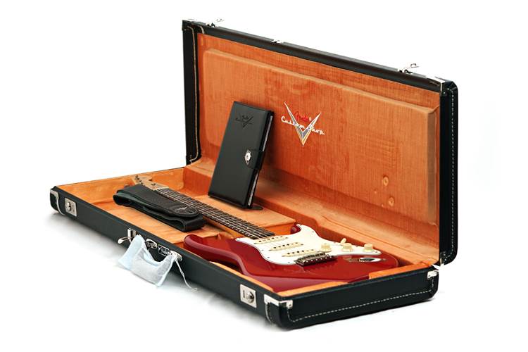 Fender Custom Shop 1964 Fat Stratocaster Journeyman Relic Aged Dakota Red #L11694 Fender Custom Shop 1964 Fat Stratocaster Journeyman Relic Aged Dakota Red #L11694