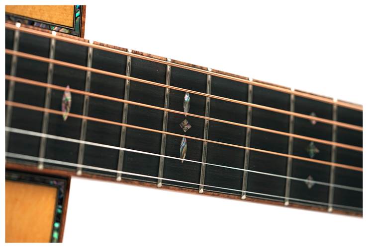 Martin Custom Shop Dreadnought 42/45 Pearl #M2782532 Martin Custom Shop Dreadnought 42/45 Pearl #M2782532