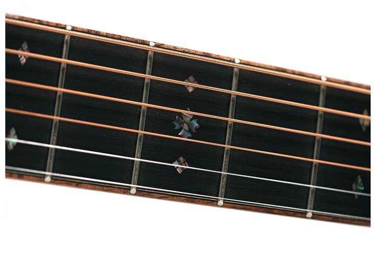 Martin Custom Shop Dreadnought 42/45 Pearl #M2782532 Martin Custom Shop Dreadnought 42/45 Pearl #M2782532