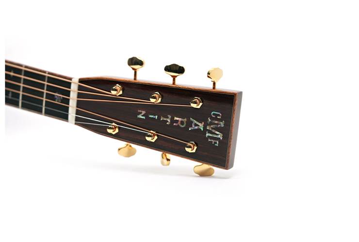 Martin Custom Shop Dreadnought 42/45 Pearl #M2782532 Martin Custom Shop Dreadnought 42/45 Pearl #M2782532