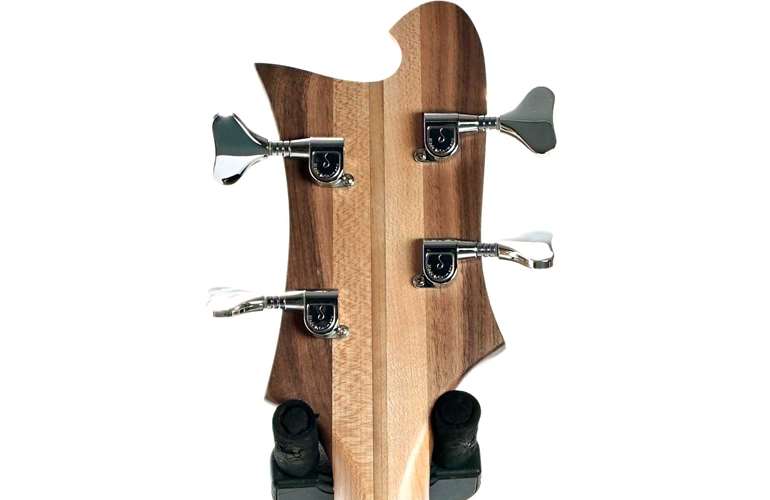Rickenbacker 4030S Short Scale Bass Walnut Rickenbacker 4030S Short Scale Bass Walnut