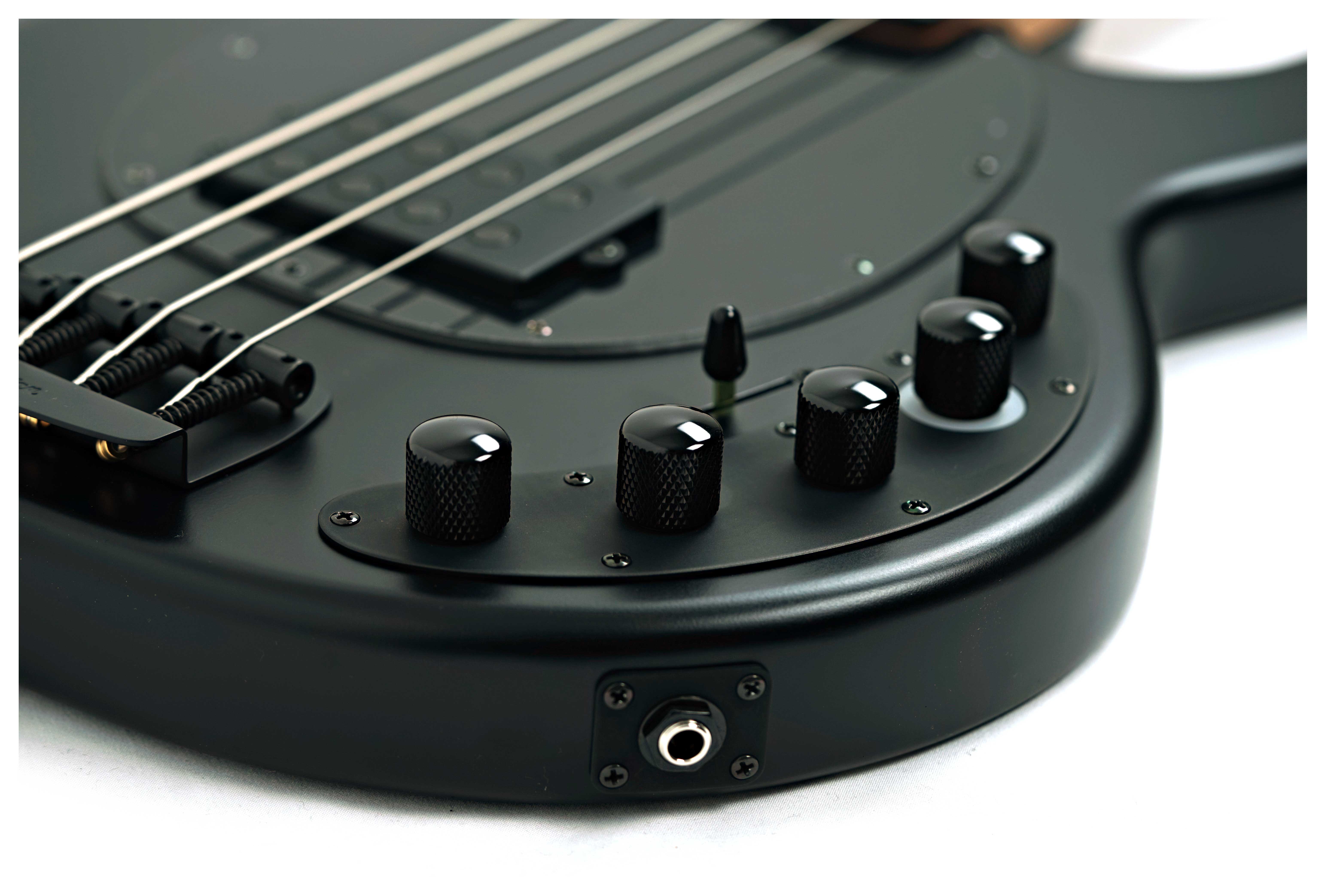 Music Man DarkRay Stealth Black #S12897