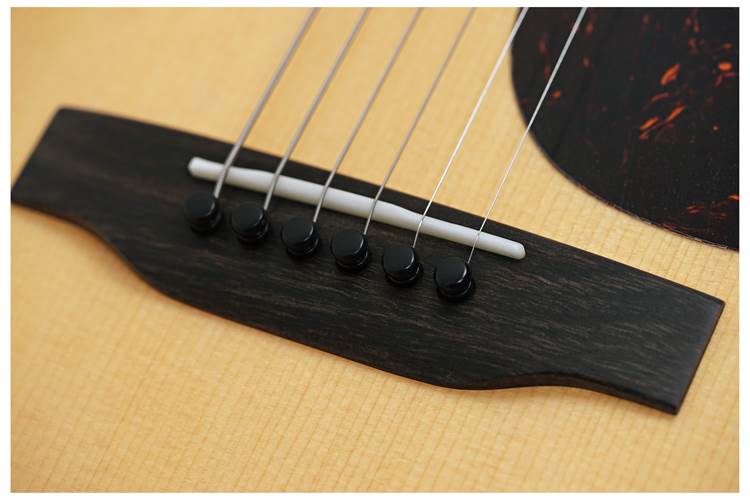 Martin Standard Series SC18E with LR Baggs Anthem Martin Standard Series SC18E with LR Baggs Anthem
