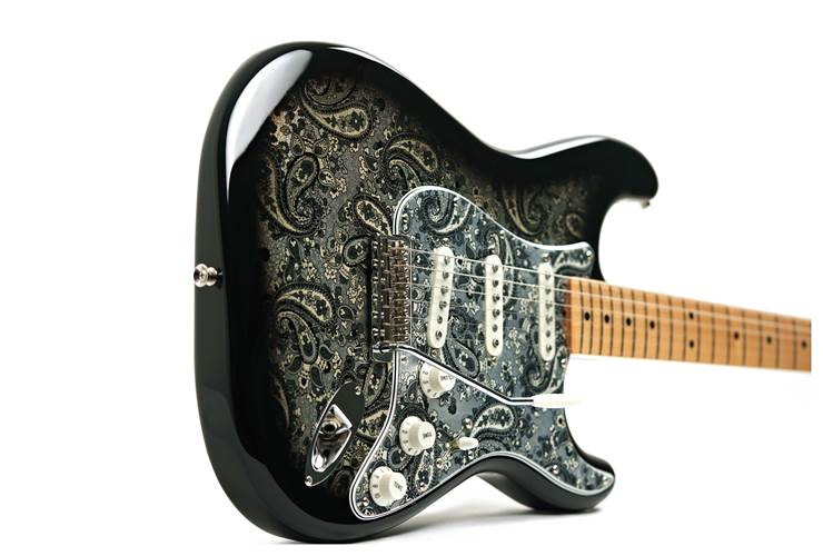 Fender Made in Japan Limited Stratocaster Black Paisley Maple Fingerboard Fender Made in Japan Limited Stratocaster Black Paisley Maple Fingerboard