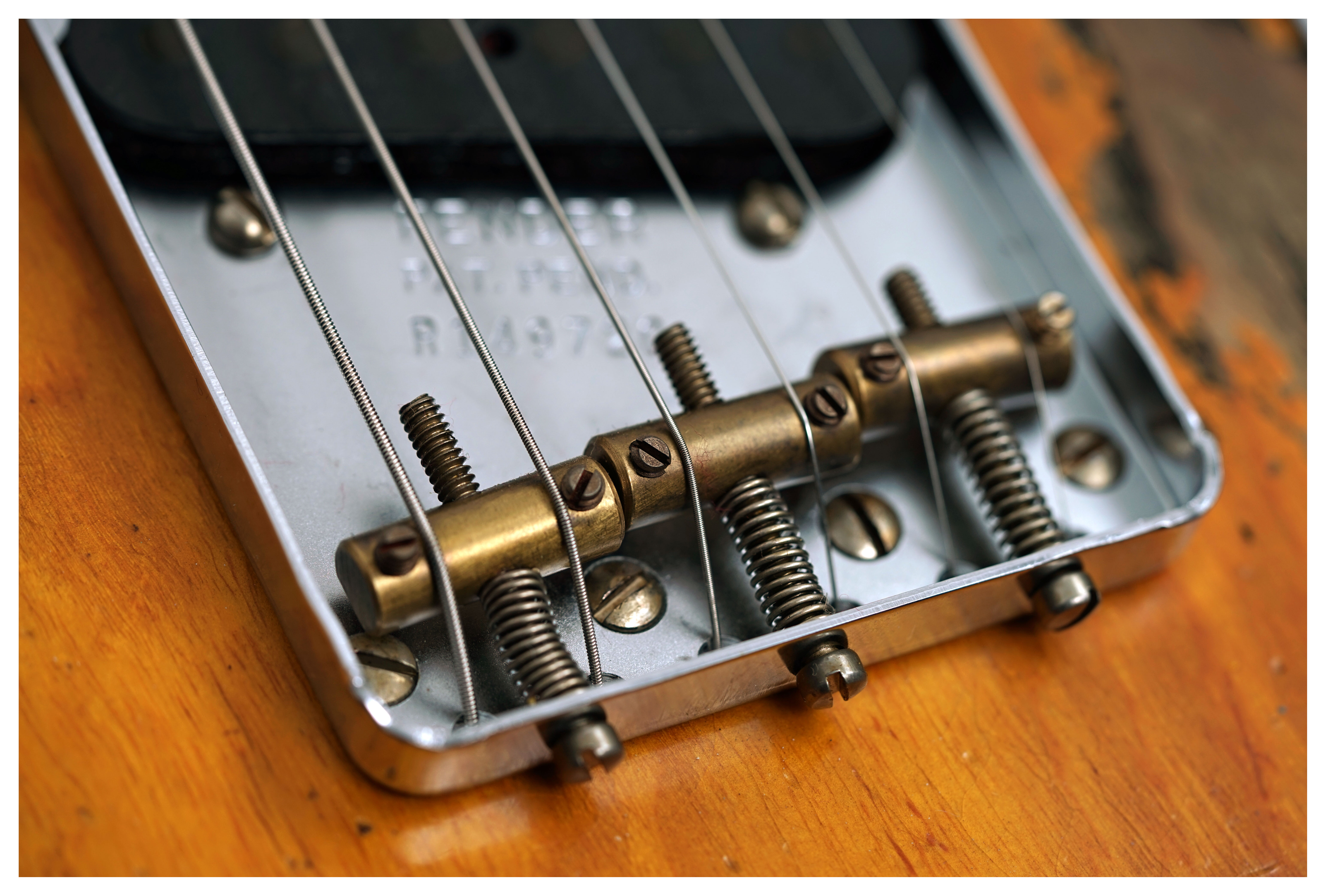 Fender Custom Shop 1952 Telecaster Super Heavy Relic Aged 2 Colour Sunburst #R149720