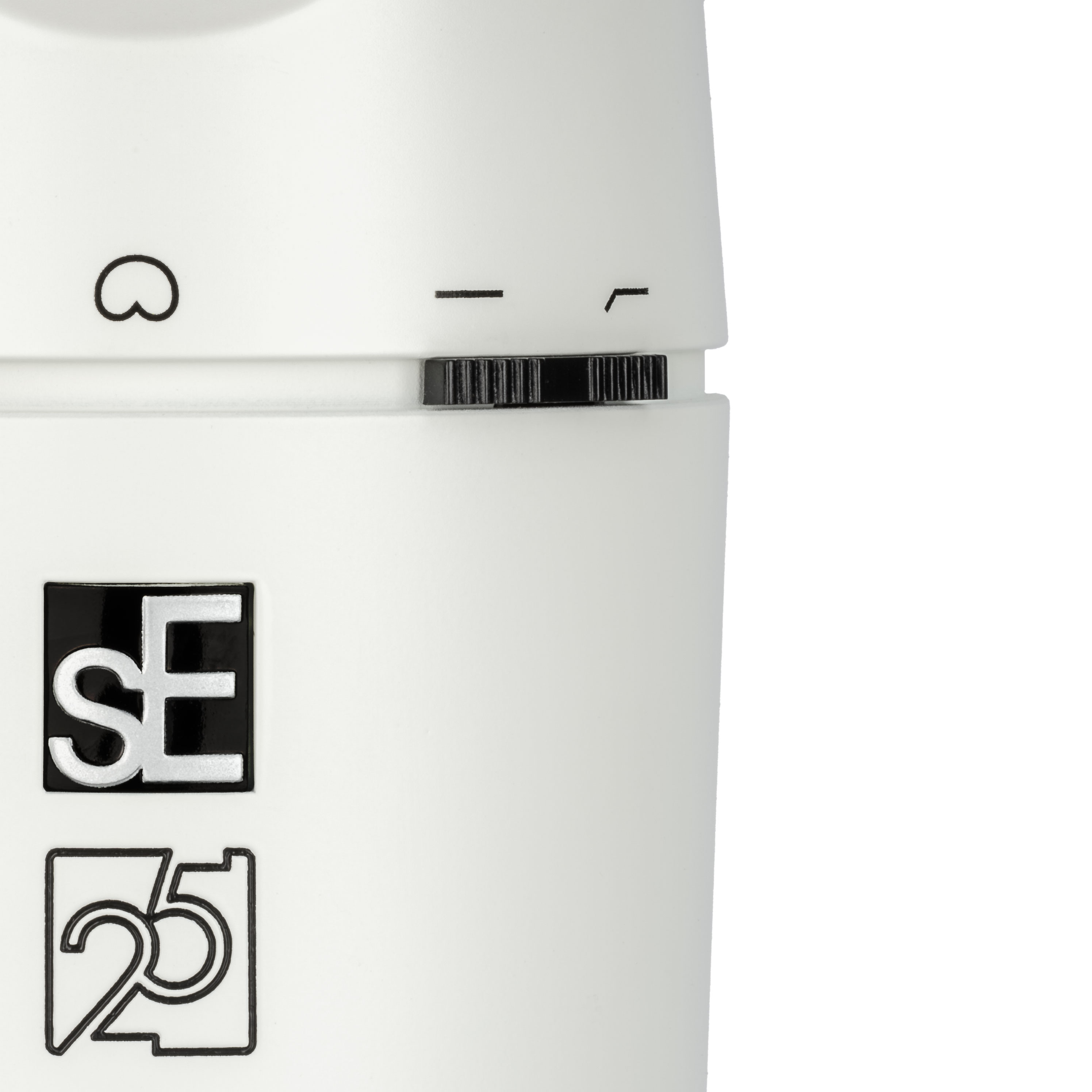 SE Electronics X1 Series Condenser Microphone with Clip, White with Black Grille, Limited Anniversary Edition
