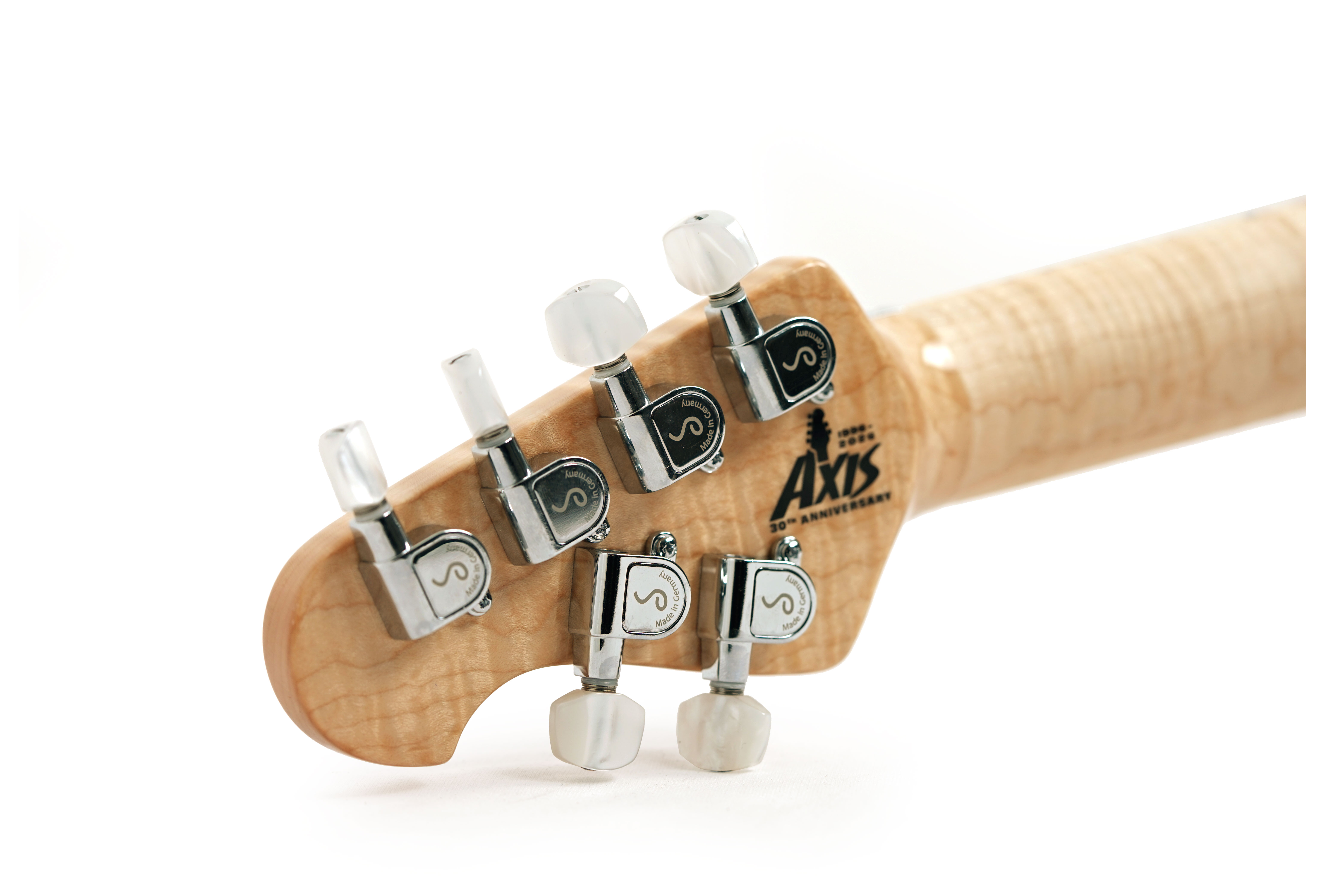 Music Man 30th Anniversary Axis Translucent Pink Quilt / Black Pink Sparkle Back #H09712