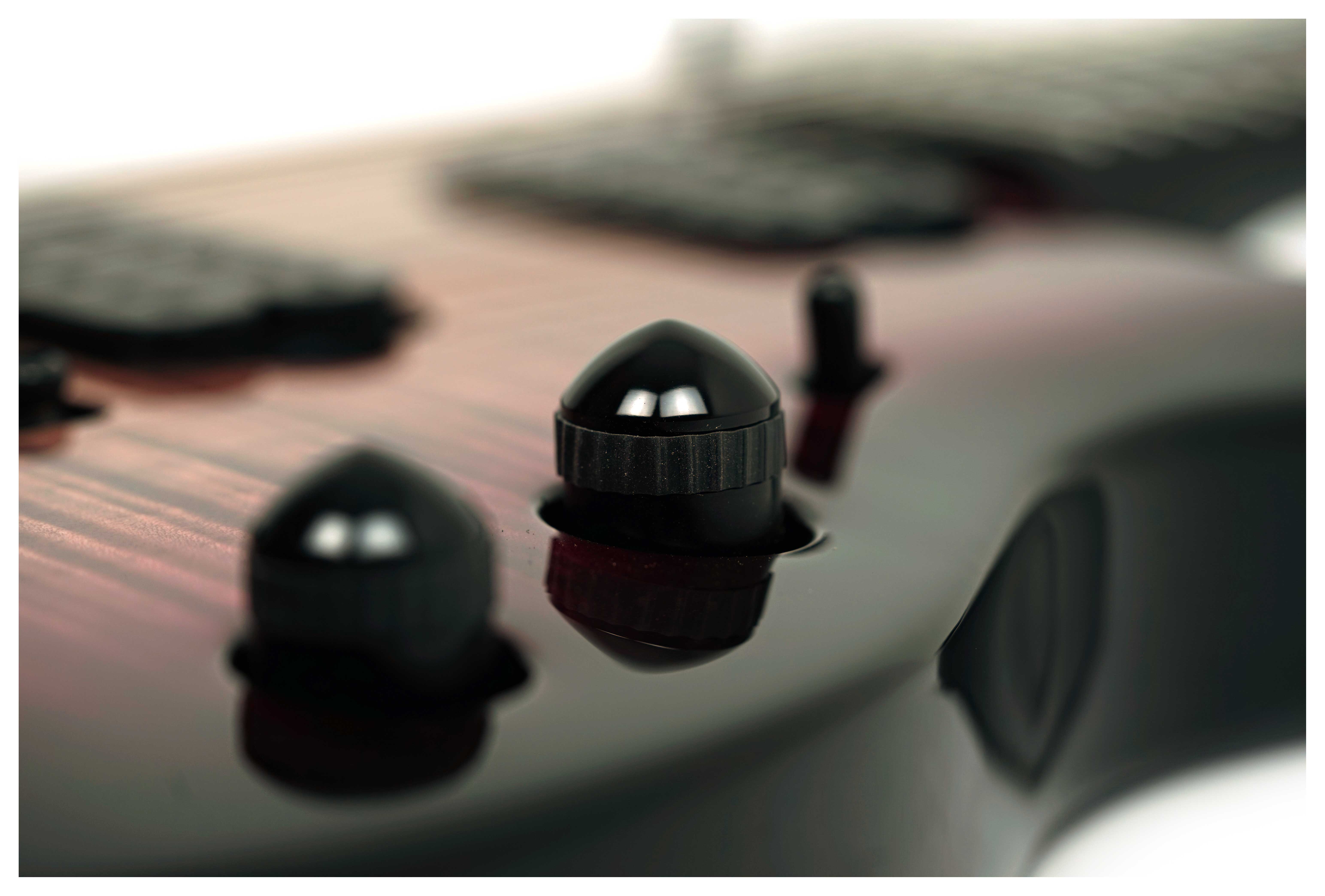 Music Man Majesty  Premium Select 6 Strawberry Moon #M021810