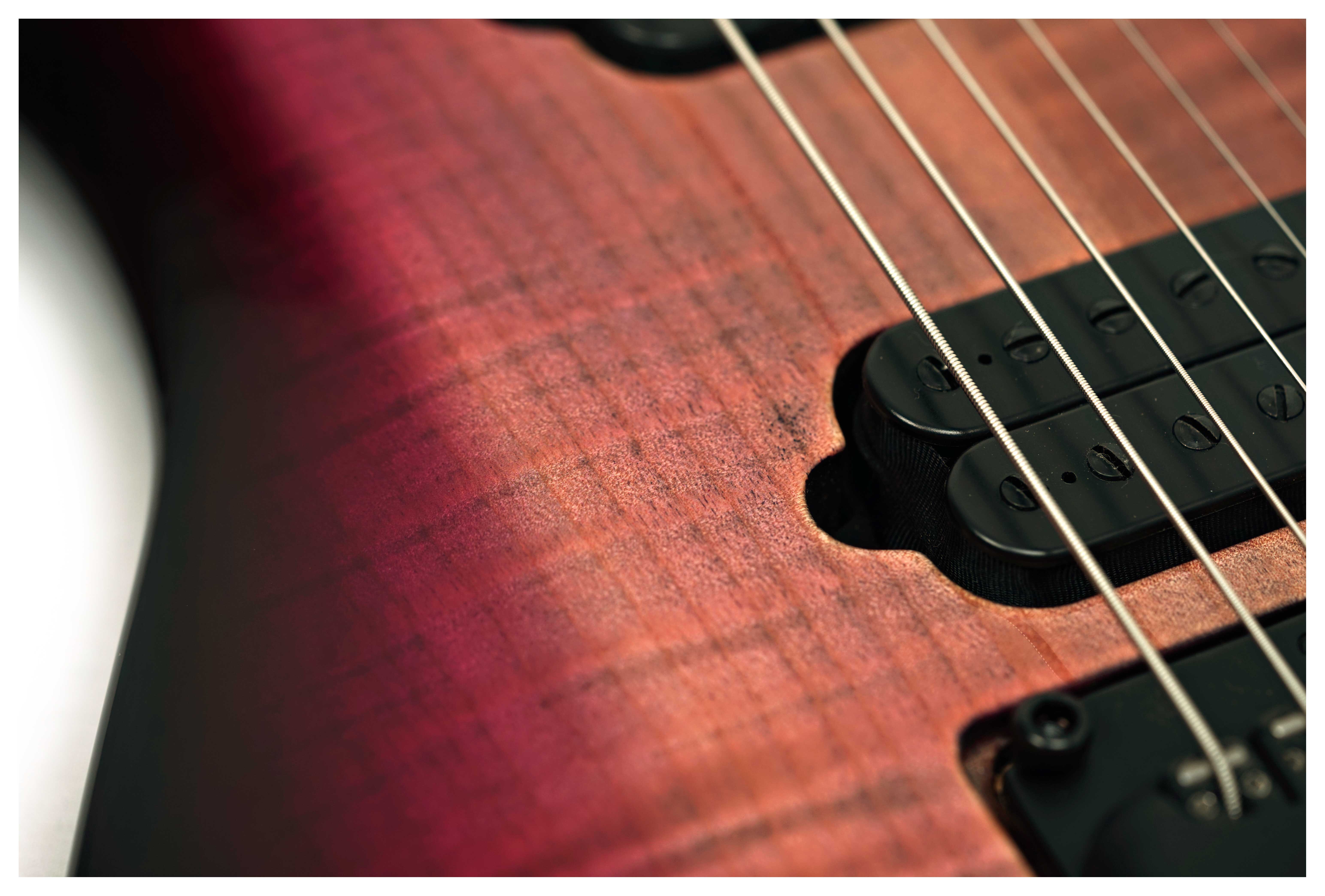 Music Man Majesty Premium Select 7 Strawberry Moon #M021793