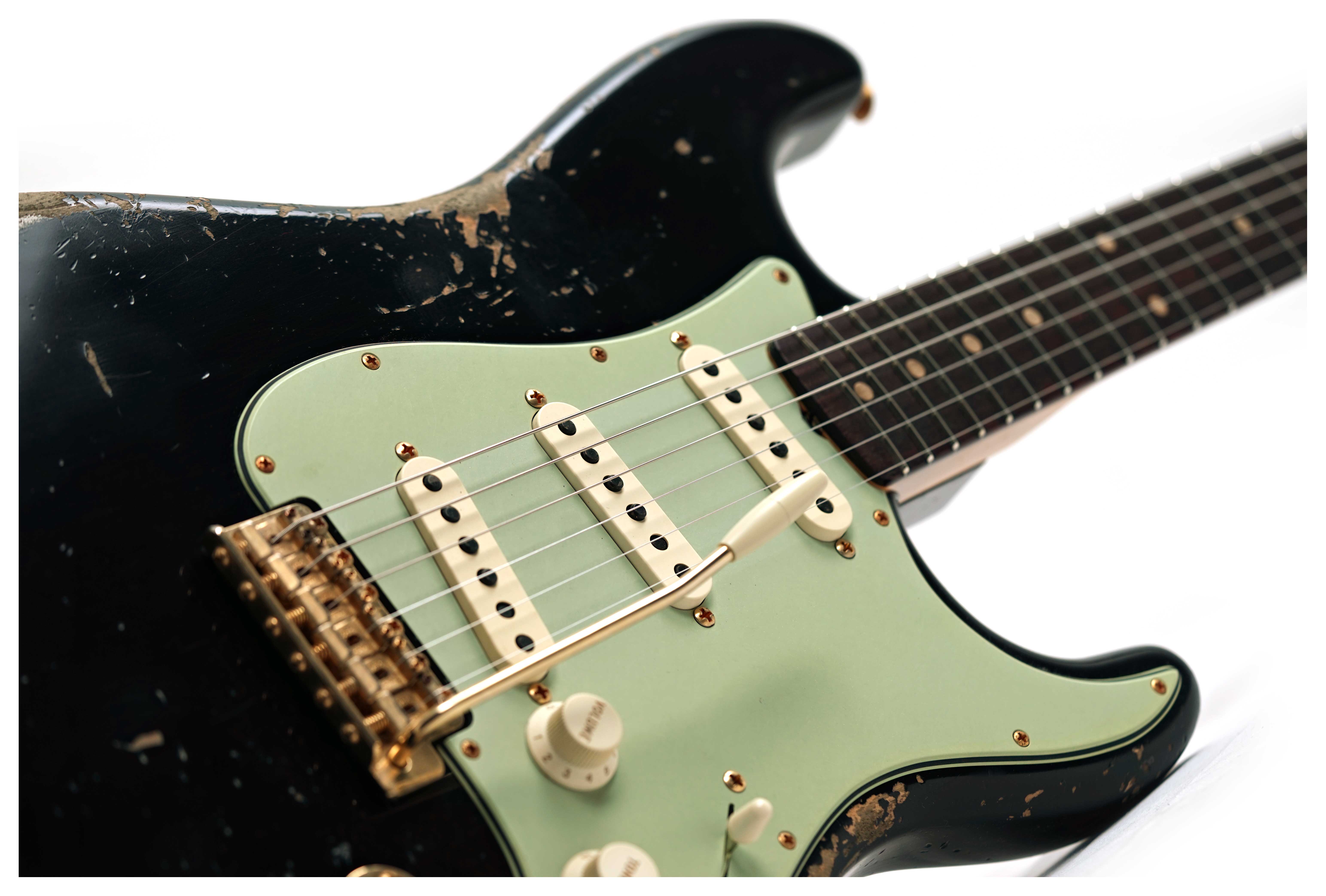 Fender Custom Shop 1961 Stratocaster Heavy Relic Black Gold Hardware #R148660