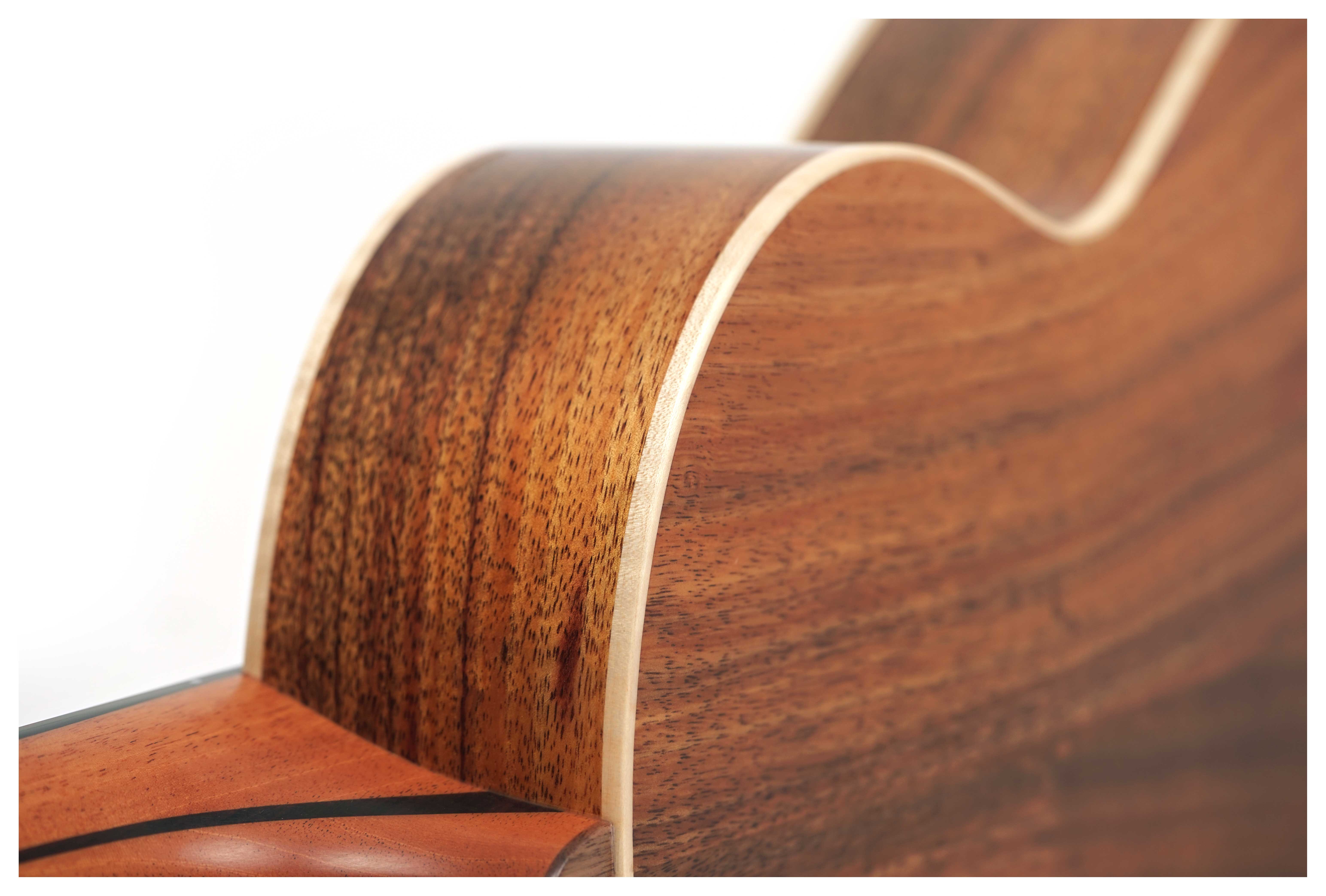 Lowden WL34 12-Fret Wee Lowden Sitka Spruce/Koa