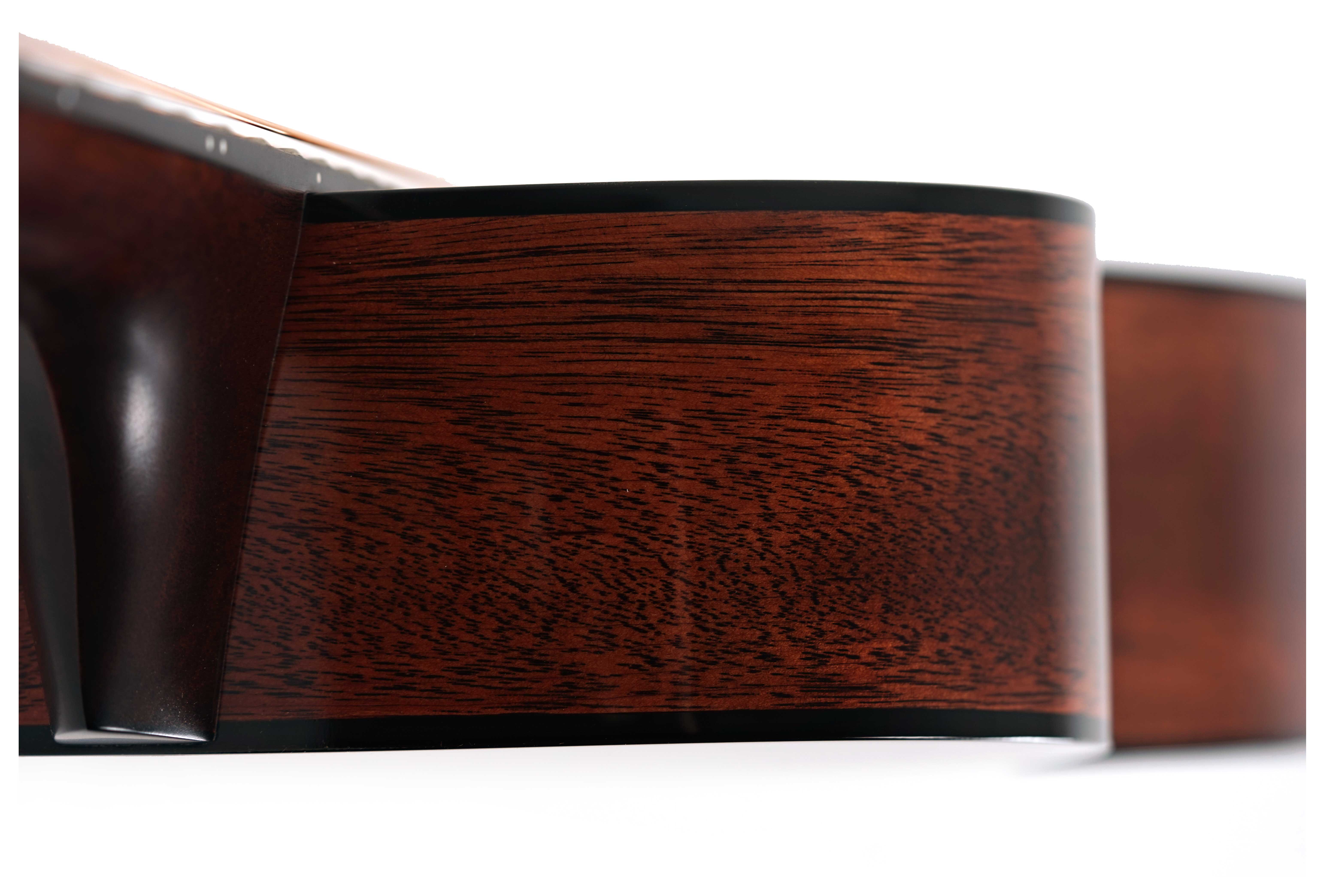 Martin Custom Shop 00 Spruce / Sinker Mahogany #M2774929