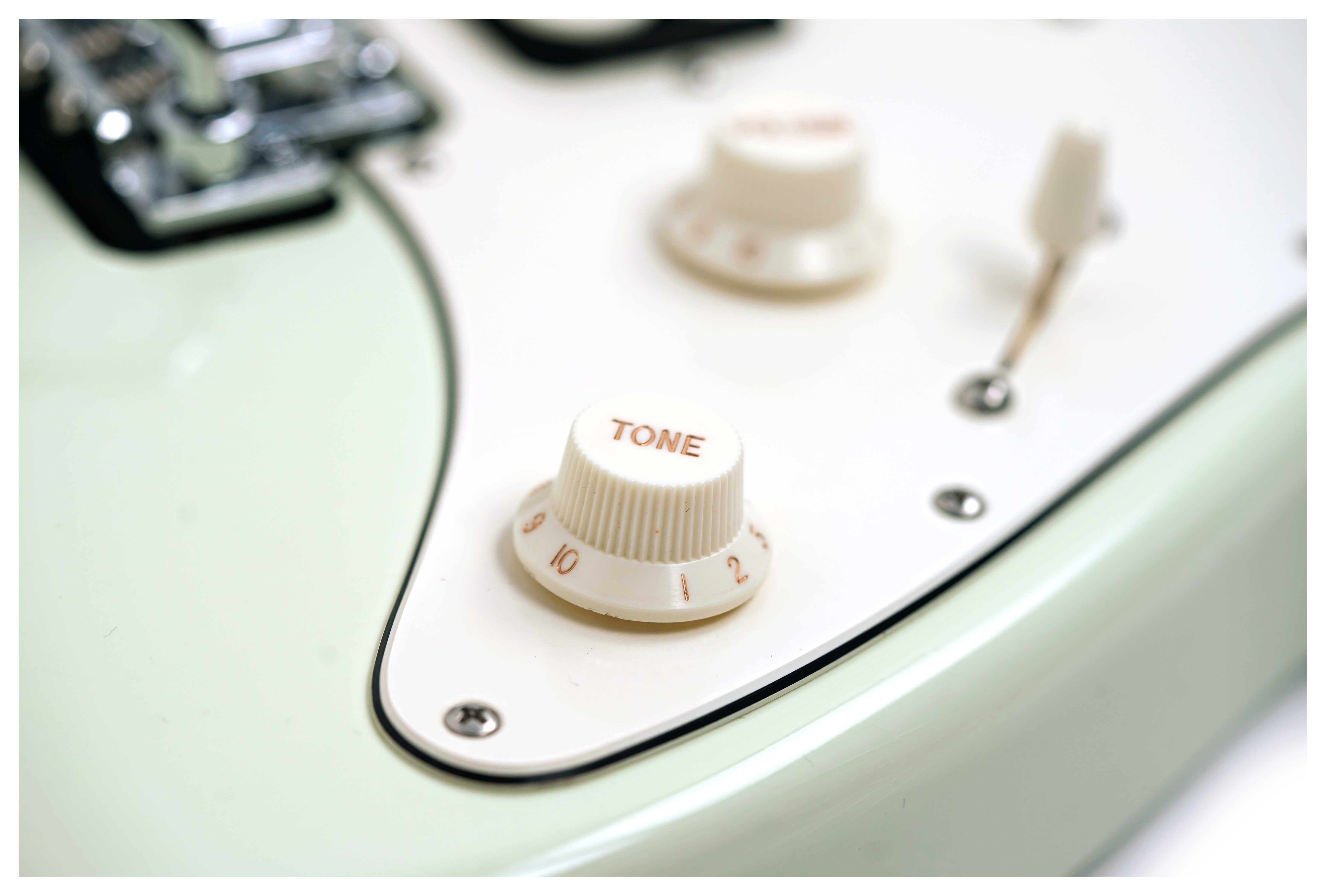Suhr Classic S Antique Neoteric Limited Edition Olympic White Roasted Maple Fingerboard HSS #94009
