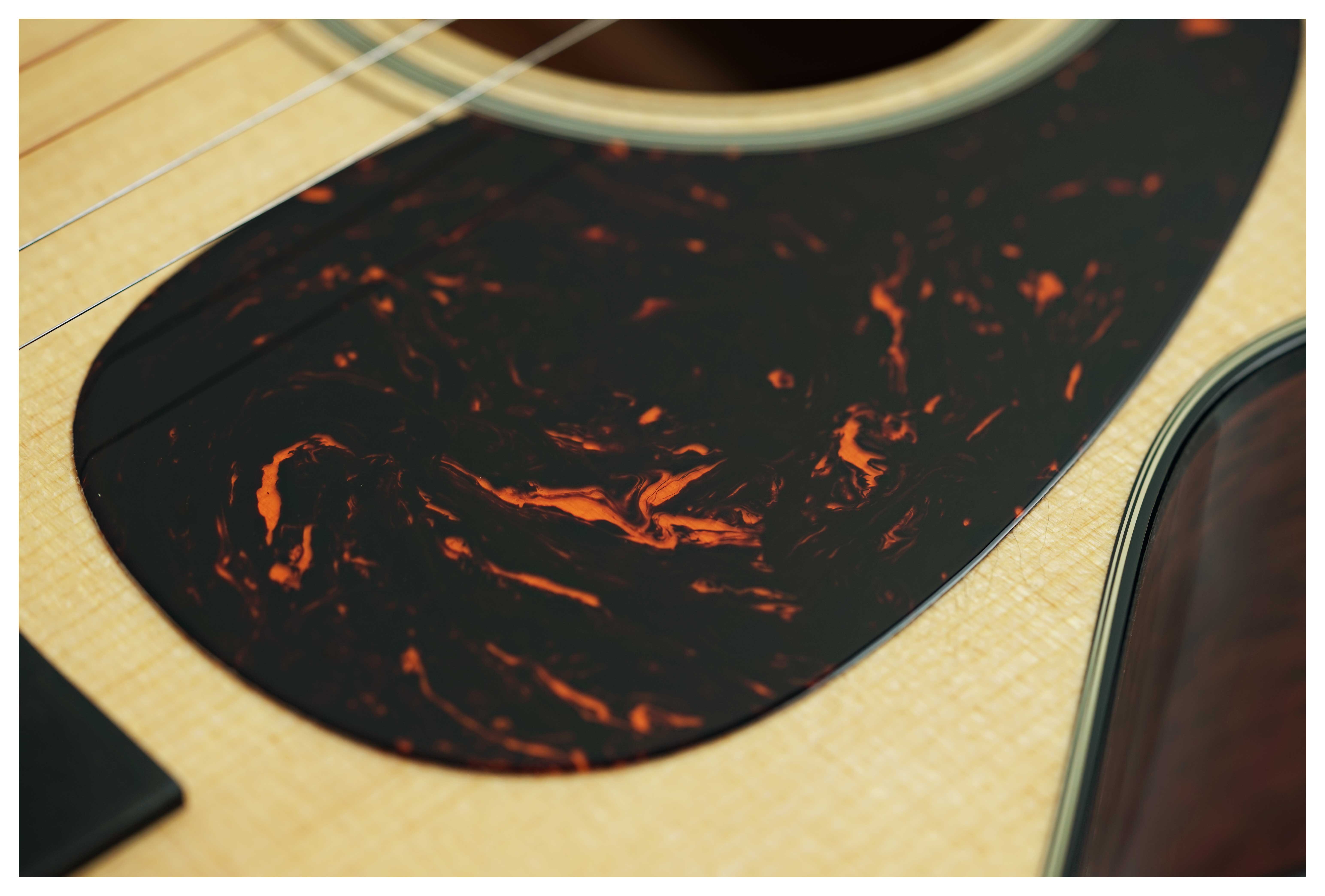 Martin Custom Shop 0-18 14 Fret Solid Headstock