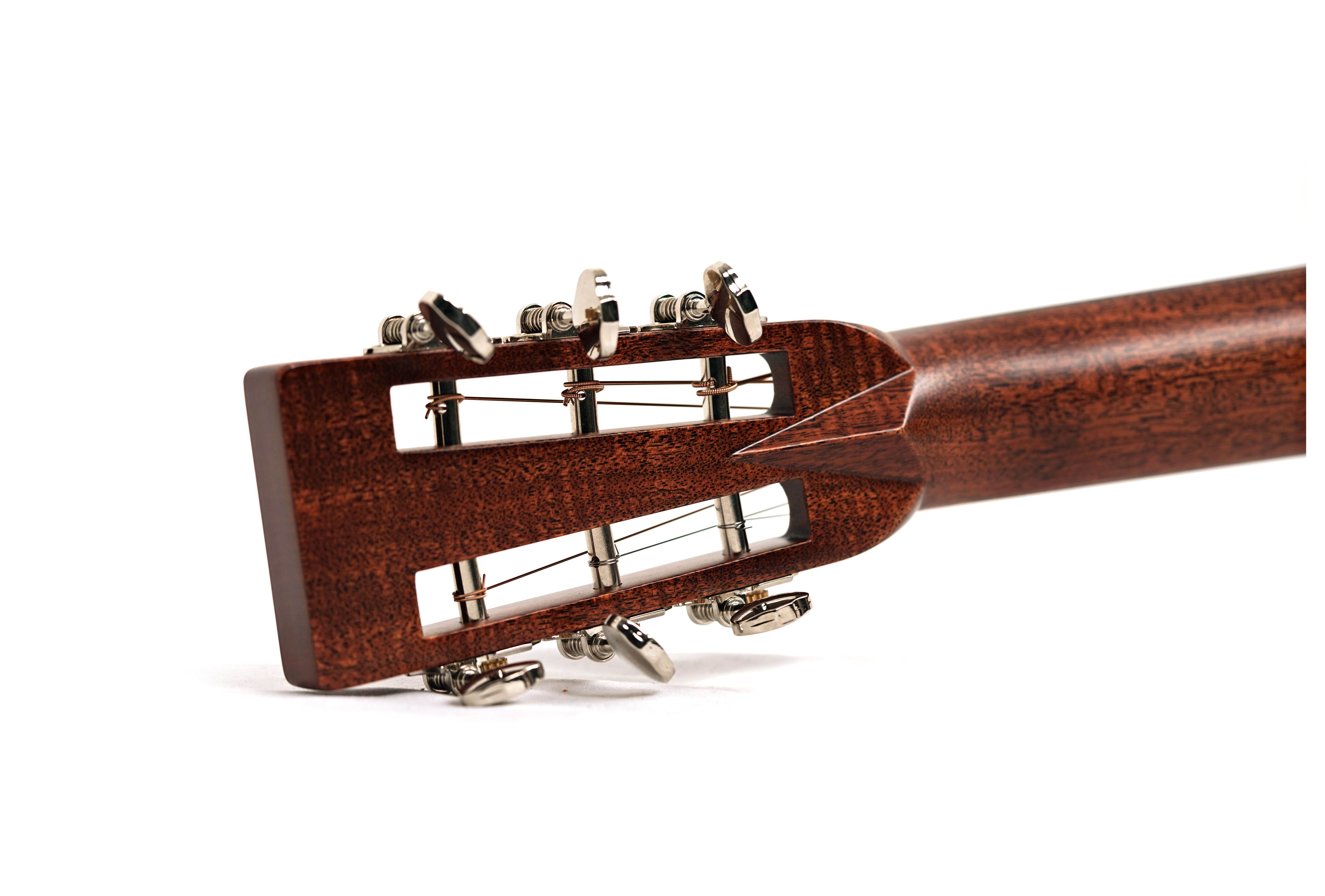 Martin Custom Shop 0-28 14 Fret Slotted Headstock