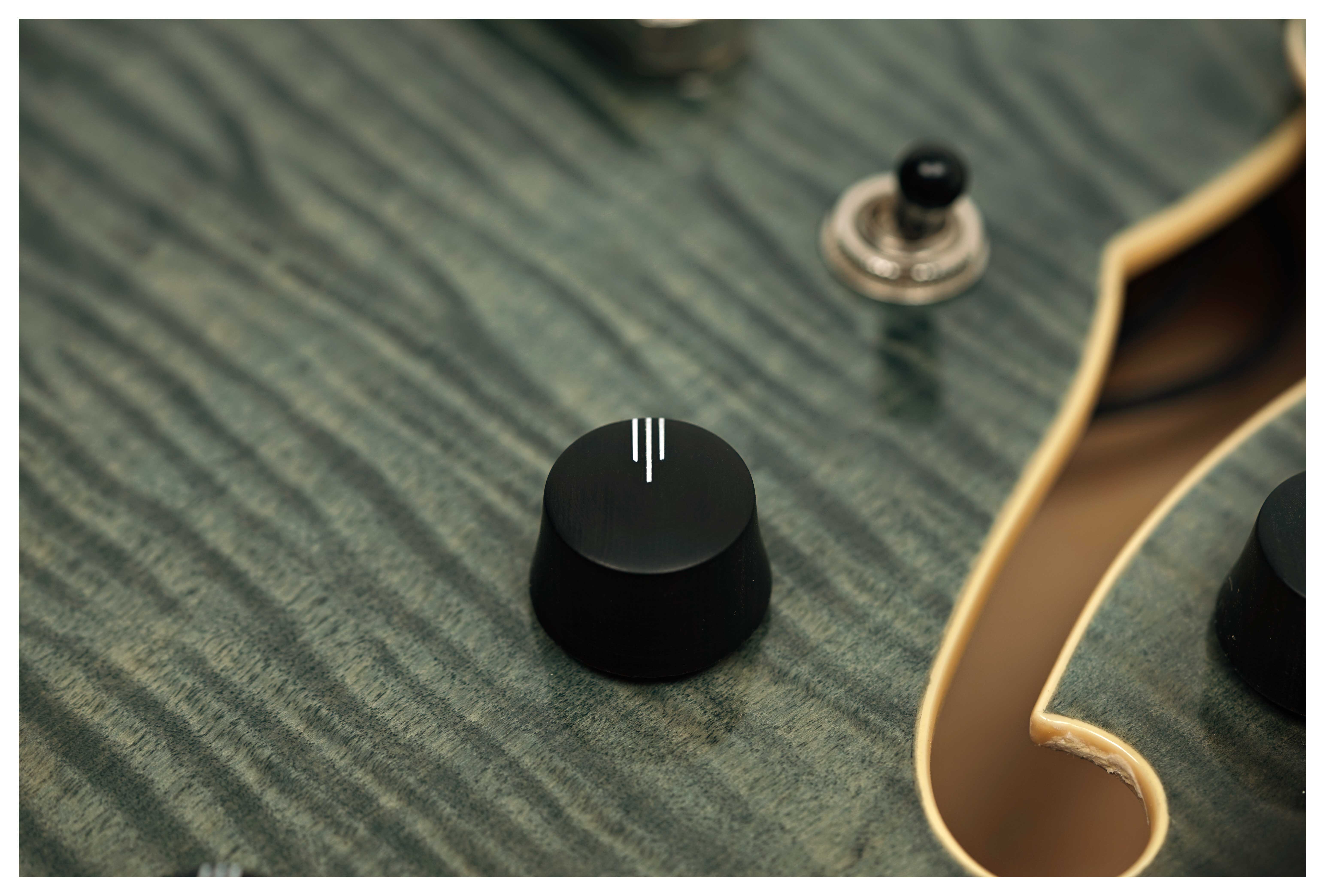 D'Angelico Premier DC Charcoal Burst