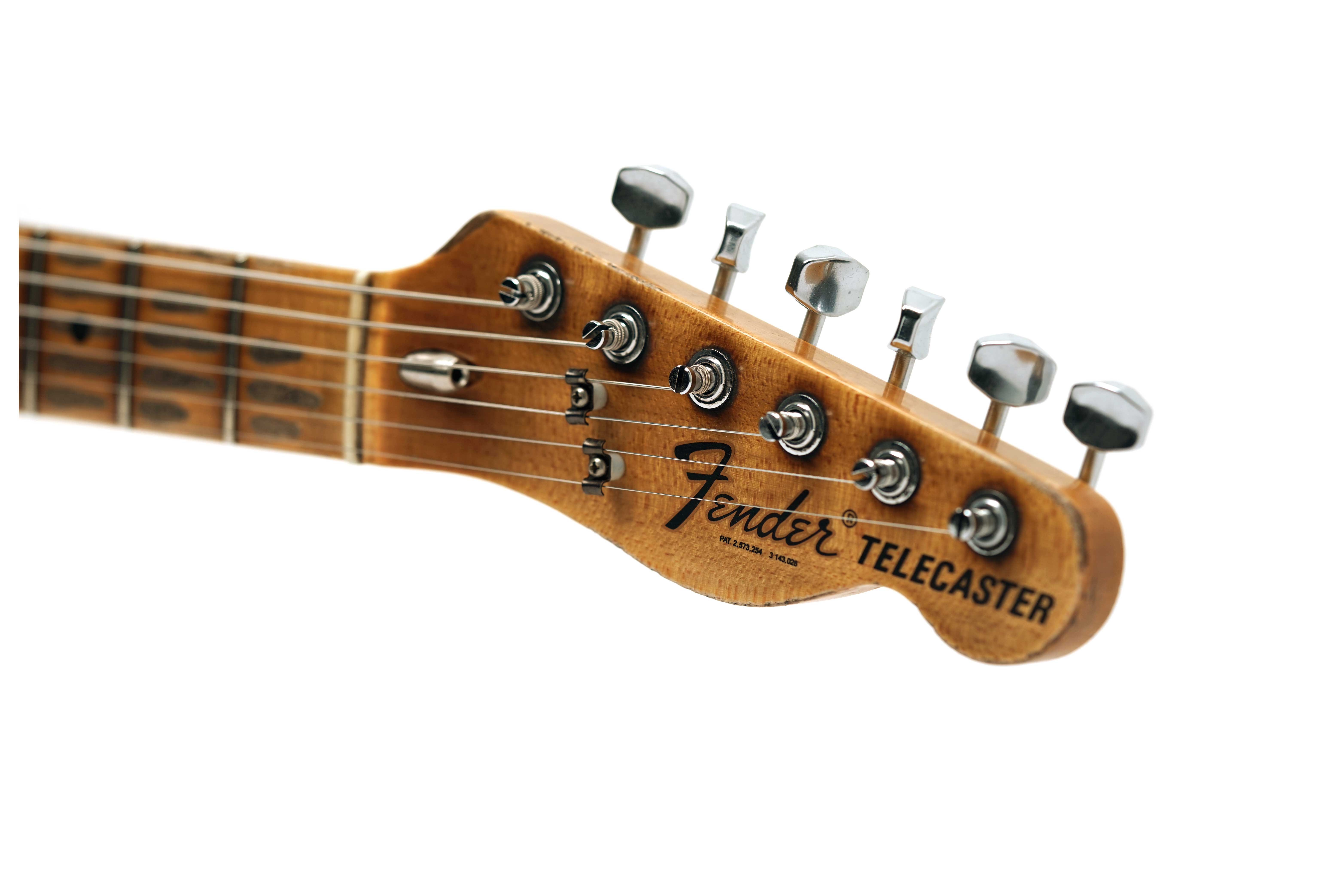 Fender Custom Shop Limited Edition Telecaster Custom Super Heavy Relic Aged Vintage White Over Black #R00421