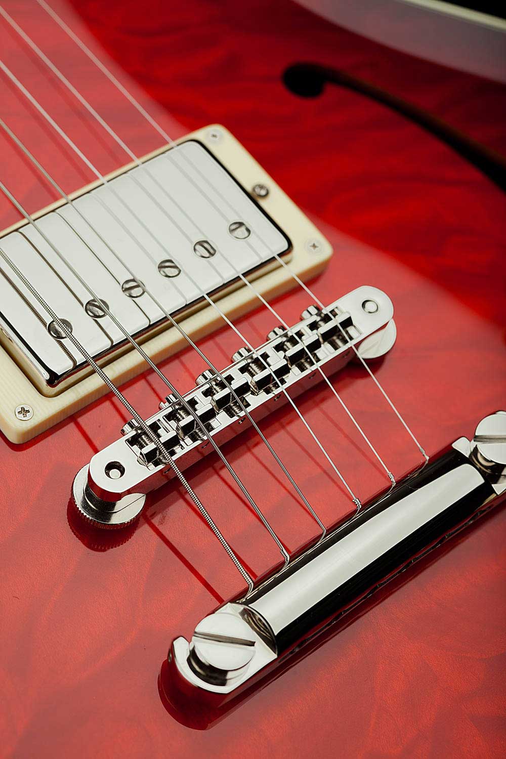 Collings I35 Deluxe Merlot Quilt