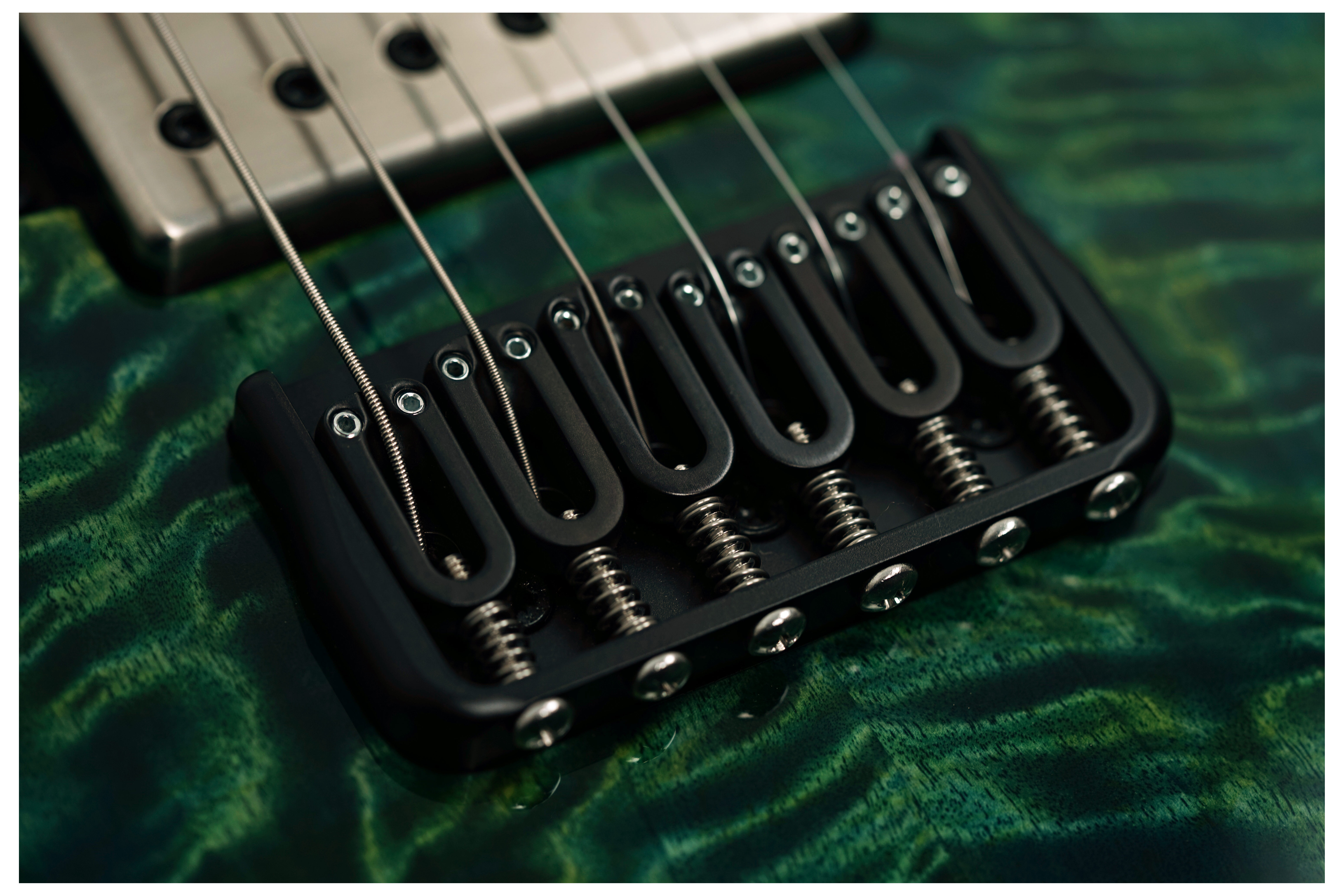 Mayones Regius Core 6 Curly Poplar 5A Trans Green Blue #RF2510185