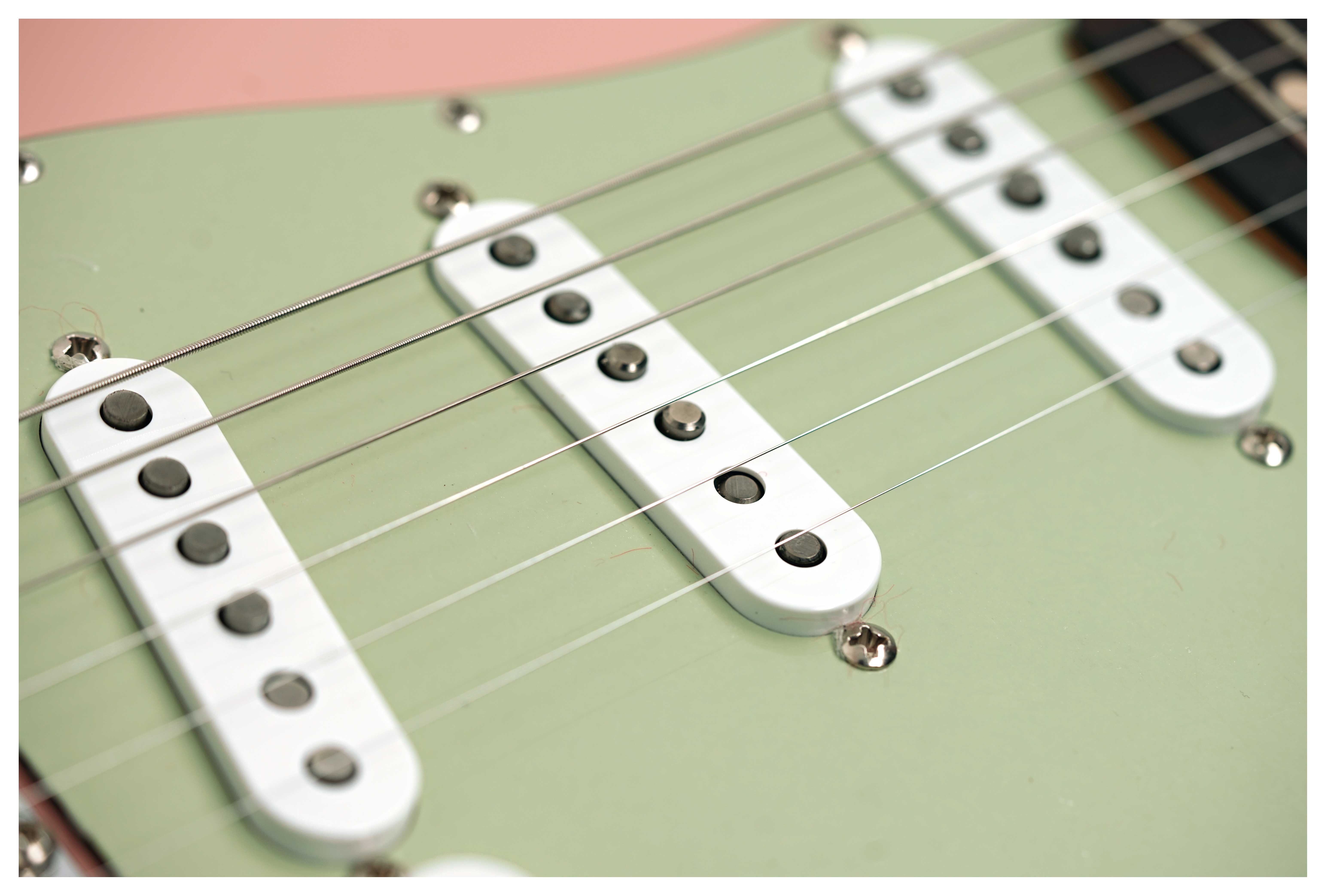 Fender Custom Shop 1963 Stratocaster NOS Shell Pink Rosewood Fingerboard #R128381
