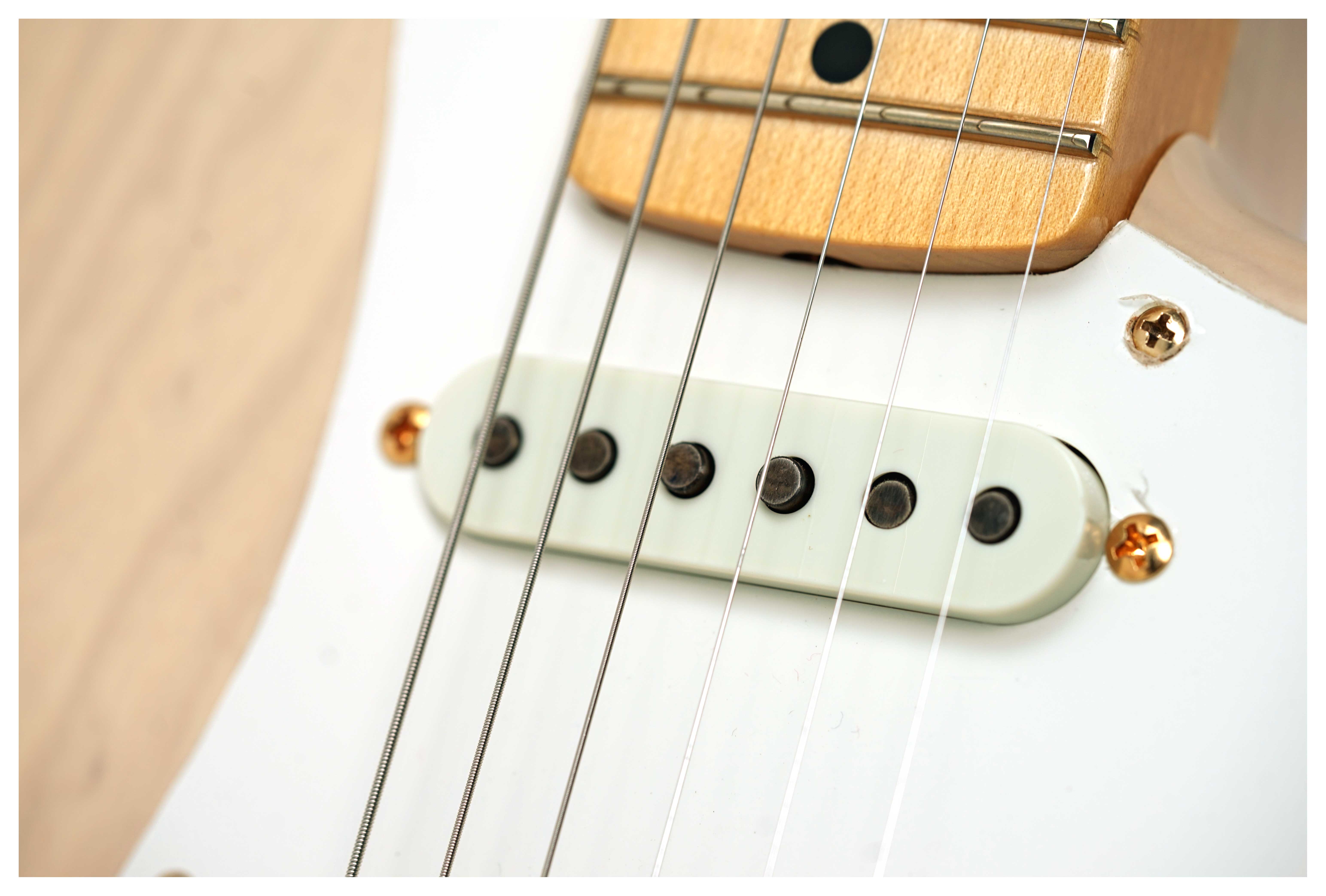 Fender Custom Shop Vintage Custom 1957 Stratocaster NOS Maple Fingerboard Aged White Blonde #R145029