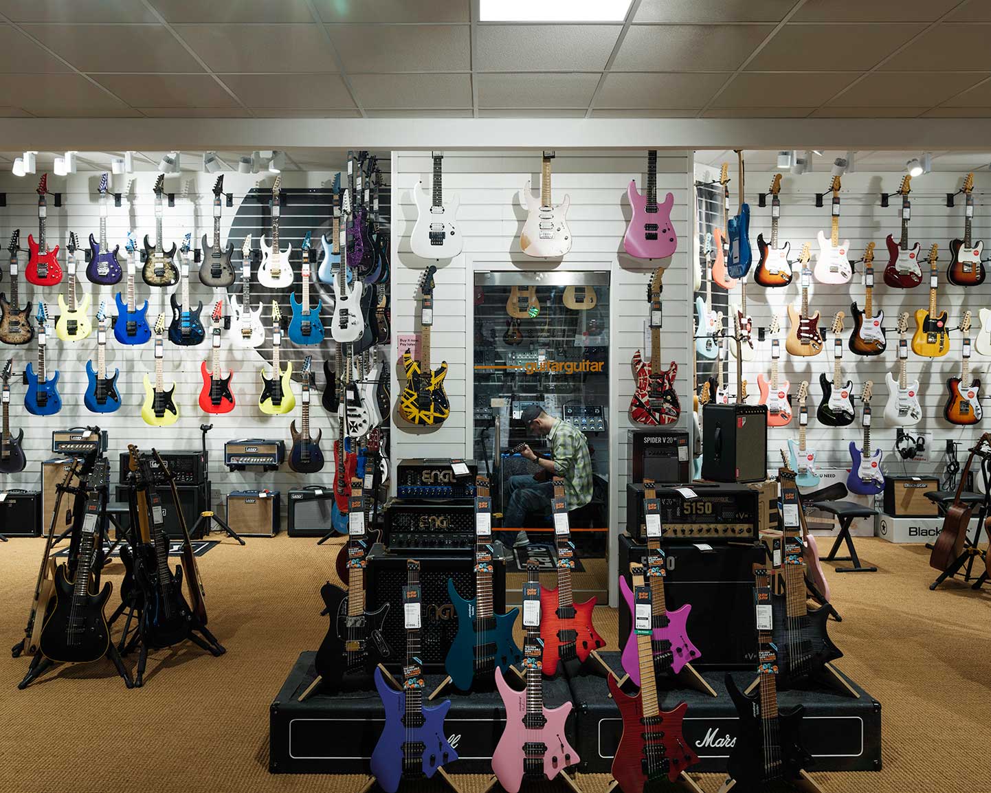 guitarguitar Birmingham Shopfloor