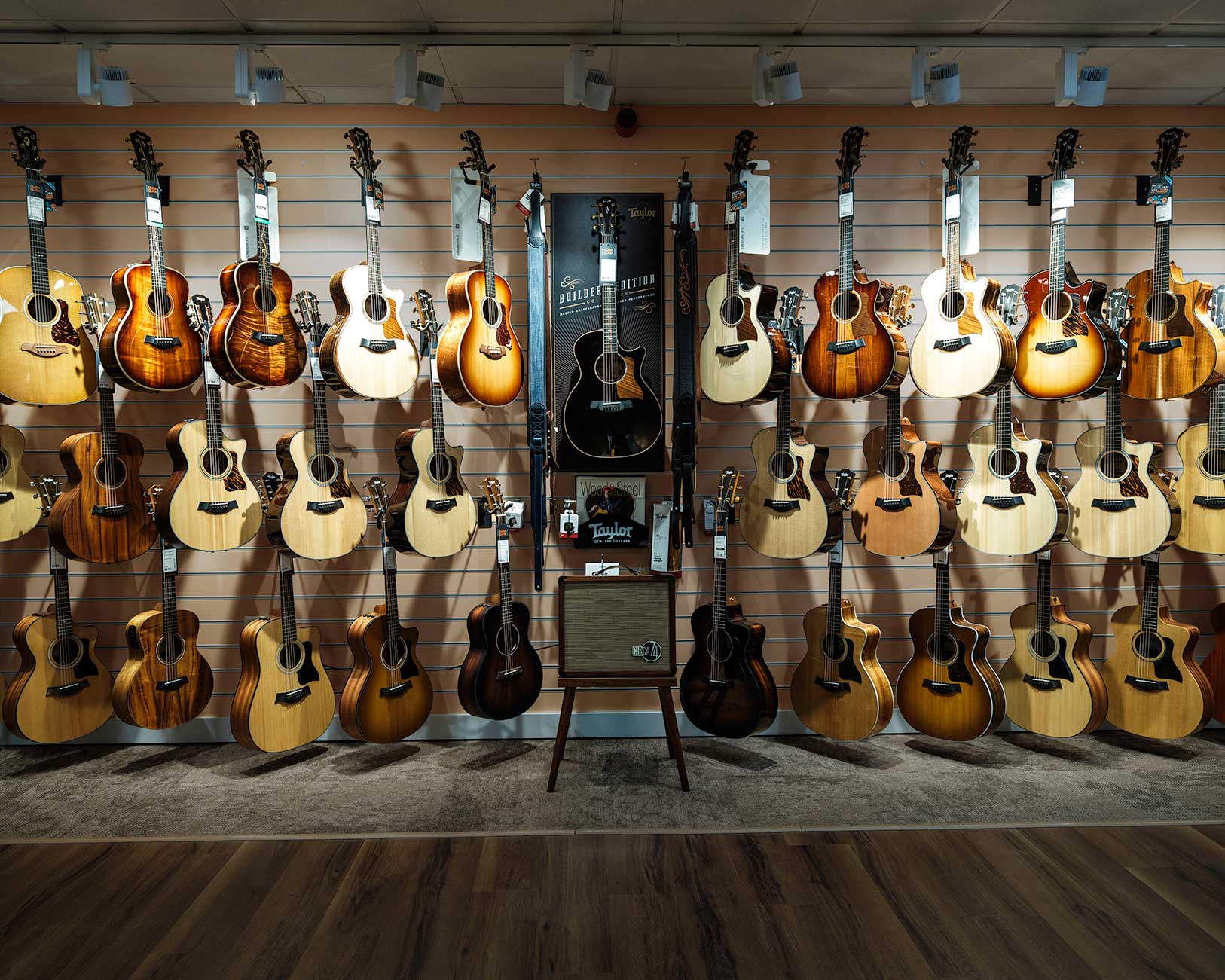 guitarguitar Camden acoustic department
