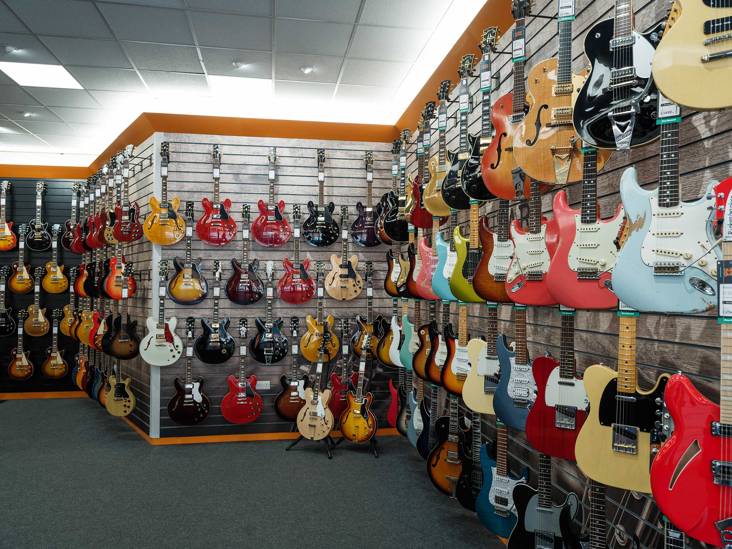 guitarguitar Epsom