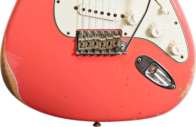 Fender Custom Shop 2020 1961 Stratocaster Relic Super Faded Fiesta Red Rosewood Fingerboard (Pre-Owned) Fender Custom Shop 2020 1961 Stratocaster Relic Super Faded Fiesta Red Rosewood Fingerboard (Pre-Owned)