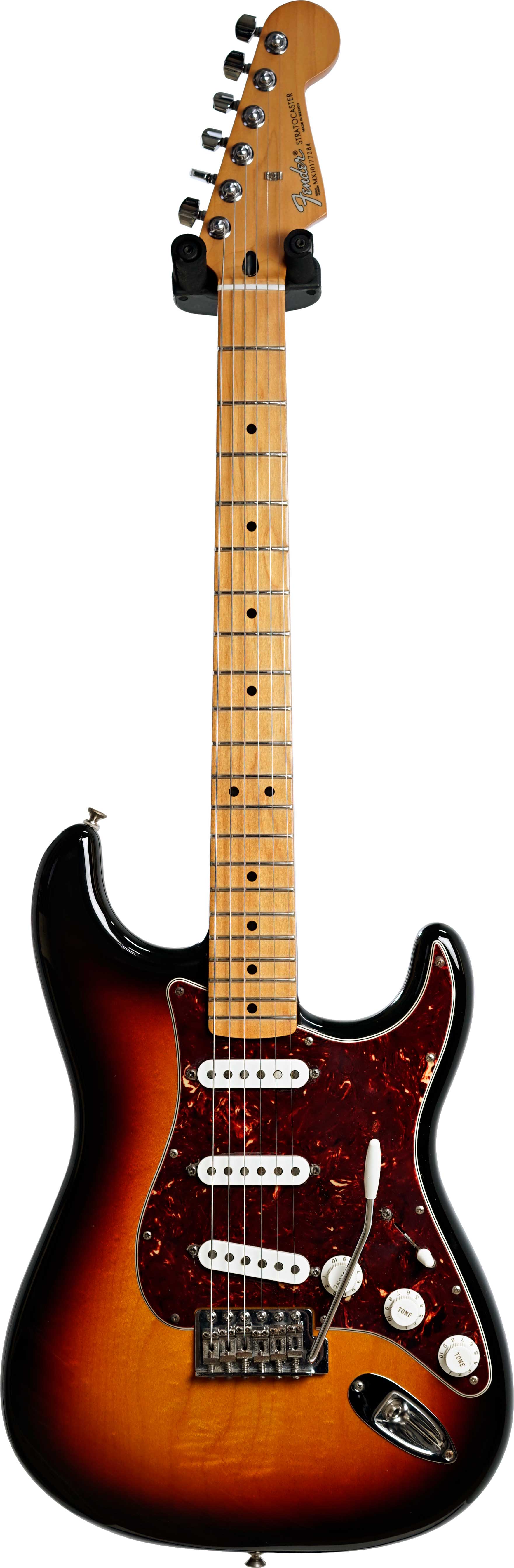 Fender deluxe roadhouse on sale stratocaster sunburst