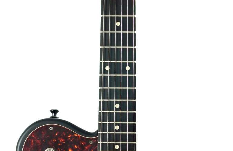 Manson MD-2 Mikey Demus Dry Black (Pre-Owned) Manson MD-2 Mikey Demus Dry Black (Pre-Owned)