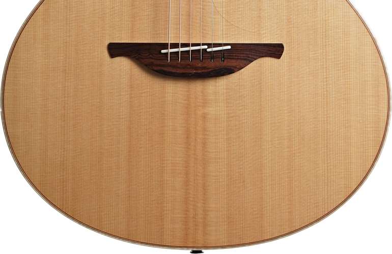 Lowden 32SE Stage (Pre-Owned) Lowden 32SE Stage (Pre-Owned)