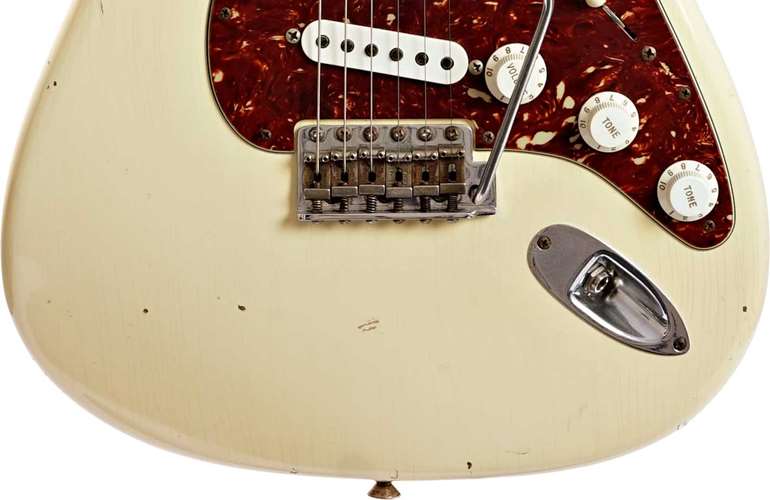 Fender Custom Shop 1960 Stratocaster Journeyman Relic Vintage White #R83499 (Pre-Owned) Fender Custom Shop 1960 Stratocaster Journeyman Relic Vintage White #R83499 (Pre-Owned)