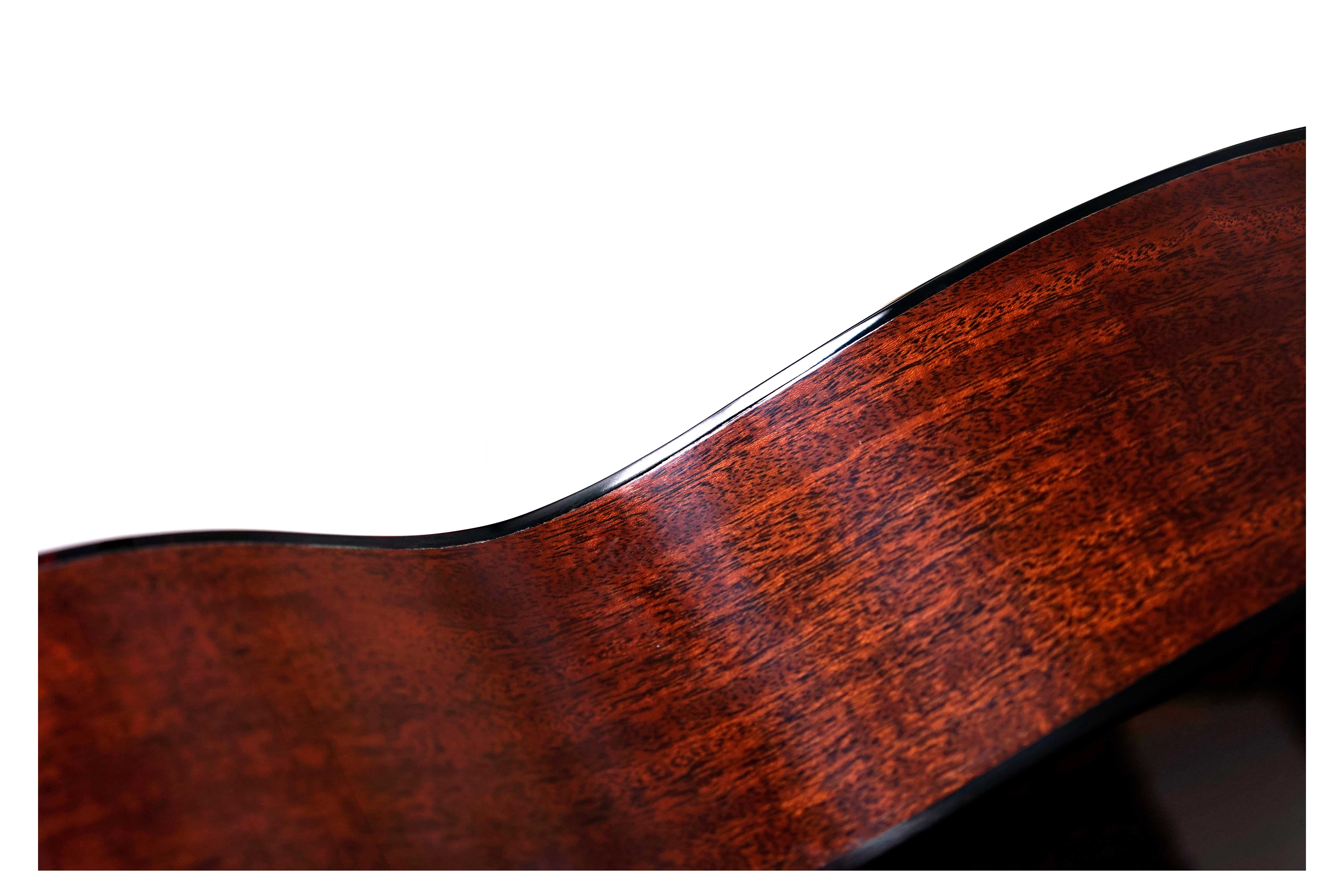 Martin 2015 000-18 Standard (Pre-Owned)