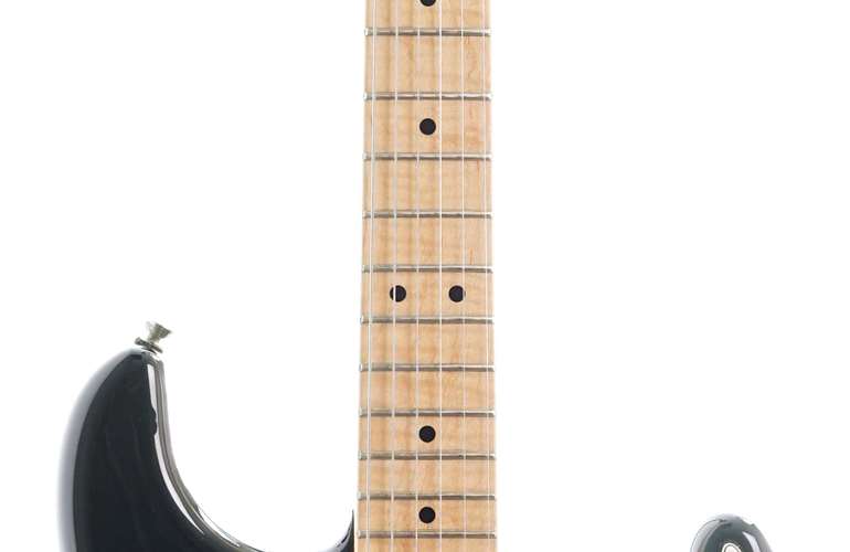 Fender 2016 American Standard Stratocaster HSS Shawbucker 3 Colour Sunburst Maple Fingerboard (Pre-Owned) Fender 2016 American Standard Stratocaster HSS Shawbucker 3 Colour Sunburst Maple Fingerboard (Pre-Owned)