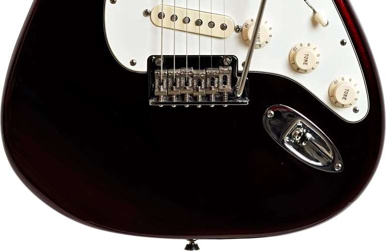 Fender 2016 American Standard Stratocaster Maple Fingerboard Bordeaux Metallic (Pre-Owned) Fender 2016 American Standard Stratocaster Maple Fingerboard Bordeaux Metallic (Pre-Owned)