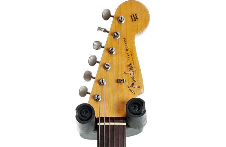 Fender Custom Shop 2010 Limited Edition 1962 Stratocaster Relic Sonic Blue Rosewood Fingerboard (Pre-Owned) Fender Custom Shop 2010 Limited Edition 1962 Stratocaster Relic Sonic Blue Rosewood Fingerboard (Pre-Owned)
