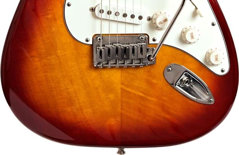 Suhr guitarguitar Select #72 Classic Two Tone Tobacco Burst Paulownia Body Maple Fingerboard (Pre-Owned) Suhr guitarguitar Select #72 Classic Two Tone Tobacco Burst Paulownia Body Maple Fingerboard (Pre-Owned)
